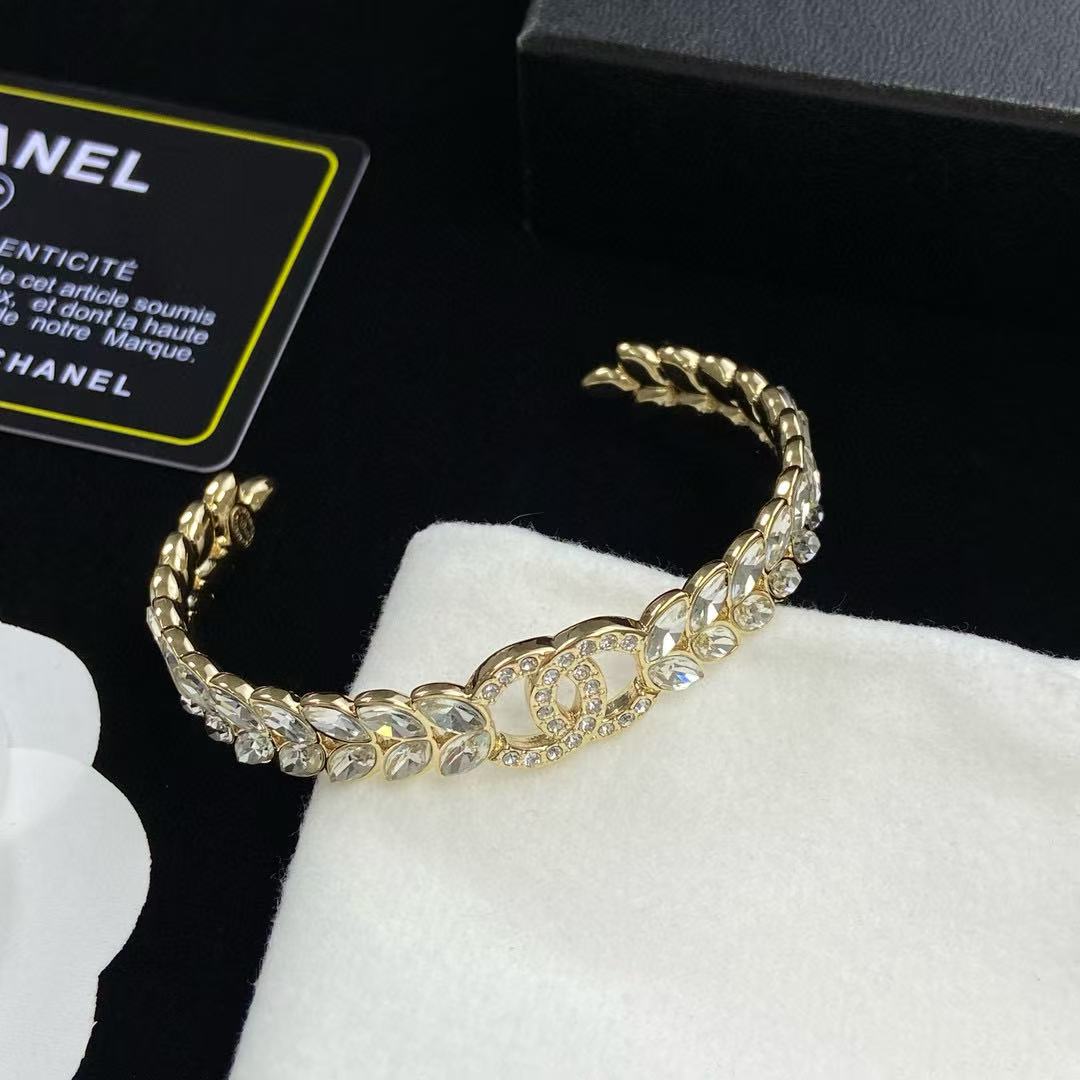 CHANE1 ダブルC ダイヤモンドブレスレット【 50％割引+送料無料】