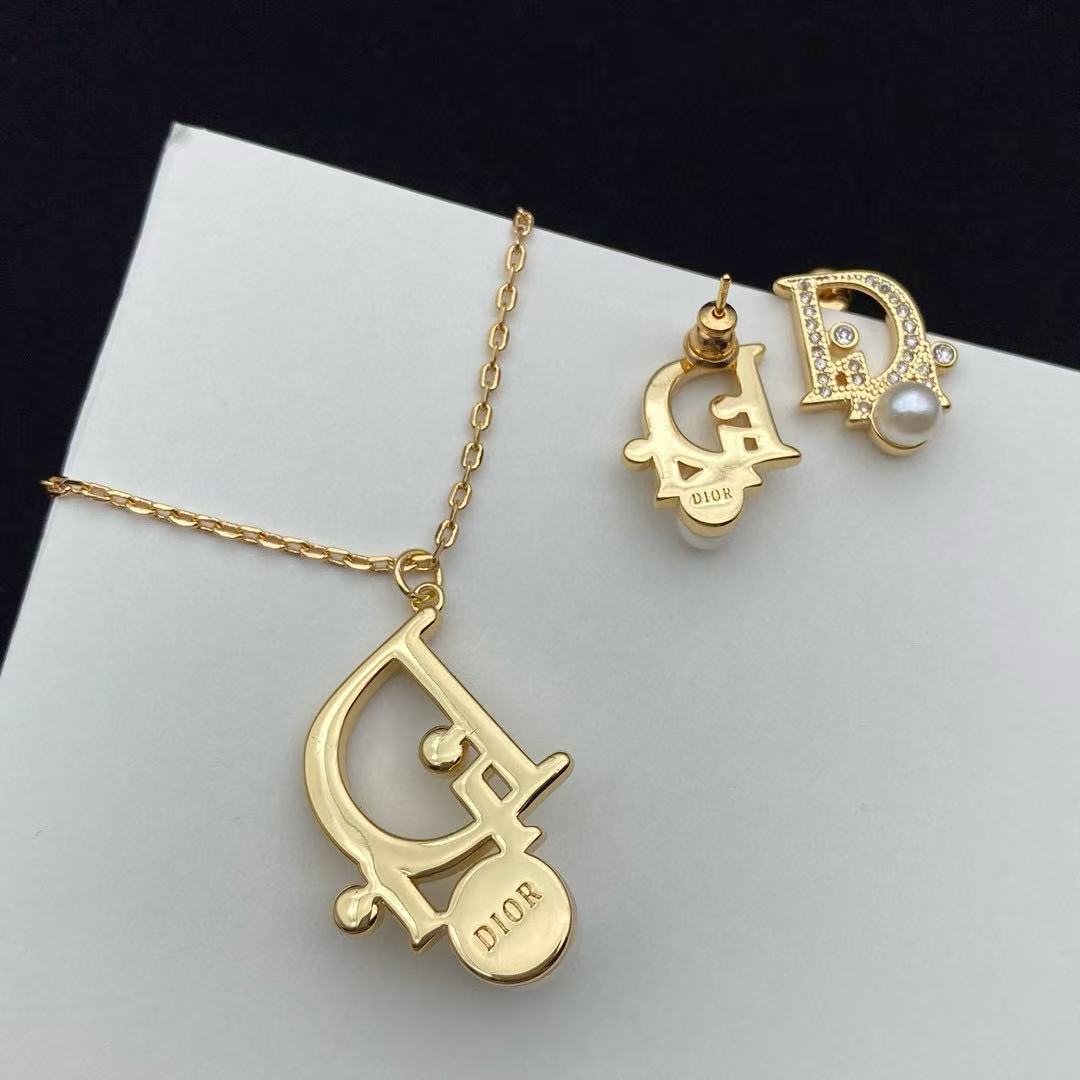 DI0R ダイヤモンド イヤリング + ネックレス 2点セット【 50％割引+送料無料】