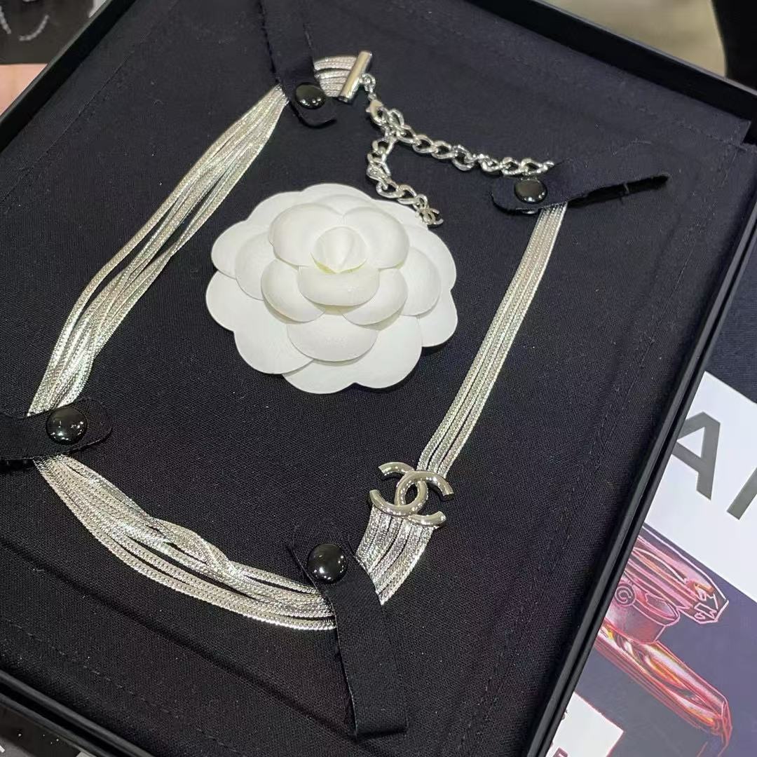 CHANE1 ダブルC スネークボーン 4層ネックレス【 50％割引+送料無料】