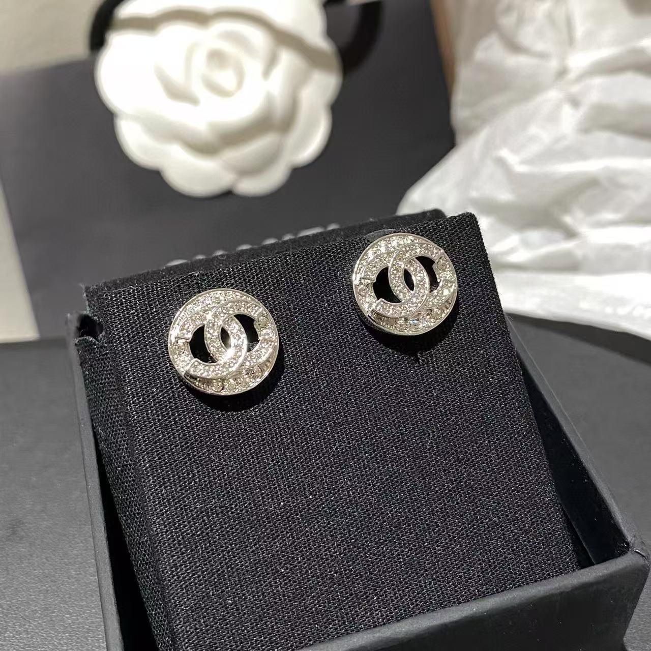 CHANE1 ダブルC ダイヤモンド イヤリング【 50％割引+送料無料】