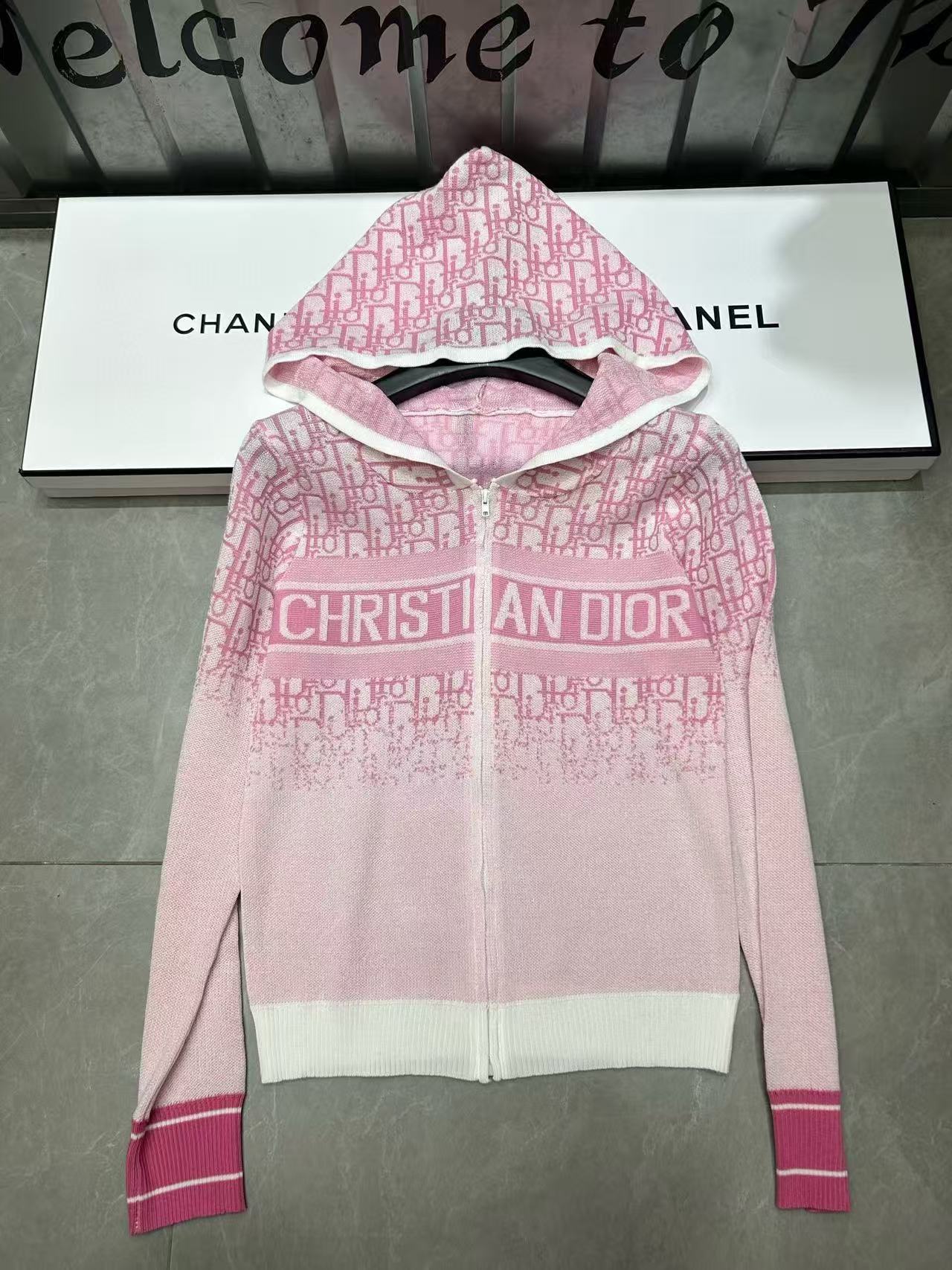 DI0R グラデーション フード付きウールカーディガン【 50％割引+送料無料】