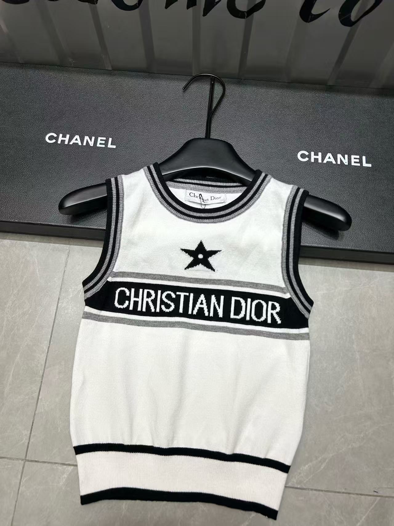 DI0R 五芒星レターウールベスト【 50％割引+送料無料】