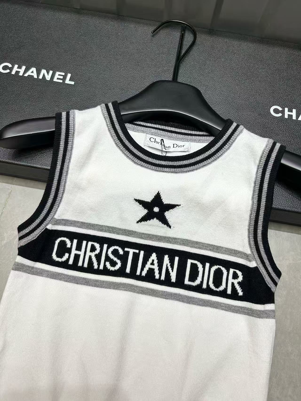 DI0R 五芒星レターウールベスト【 50％割引+送料無料】