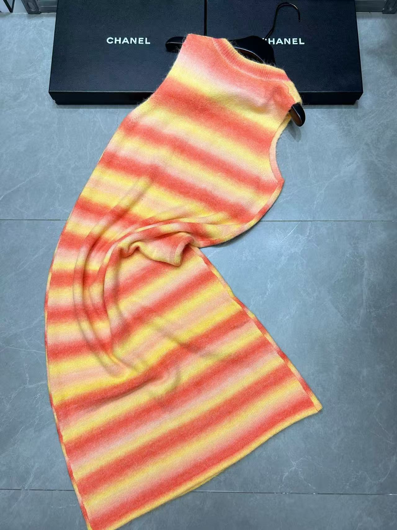 CHANE1 Vネックカラーブロックノースリーブドレス【 50％割引+送料無料】