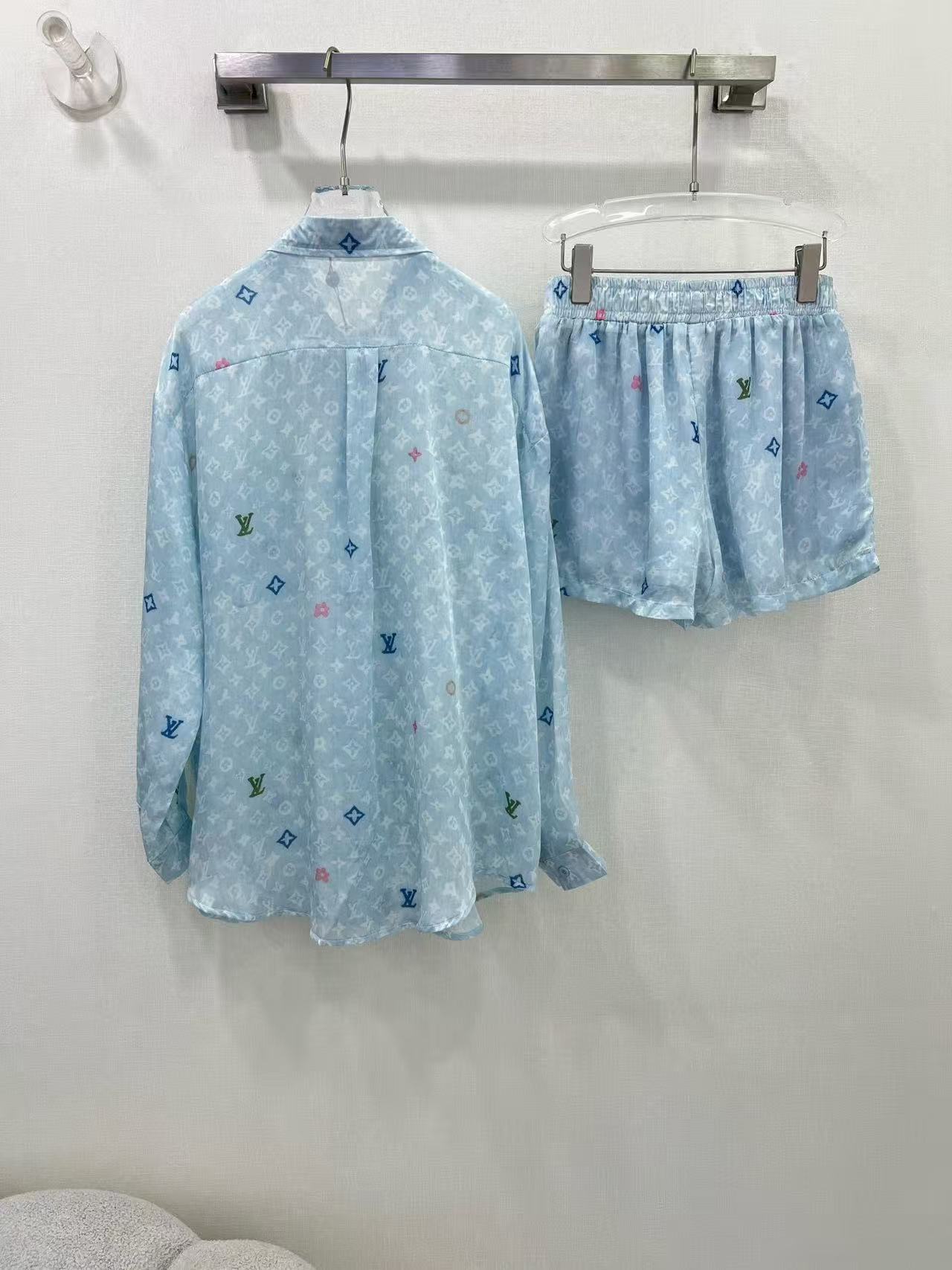 LVロゴ日焼け止めカジュアルスーツ【 50％割引+送料無料】