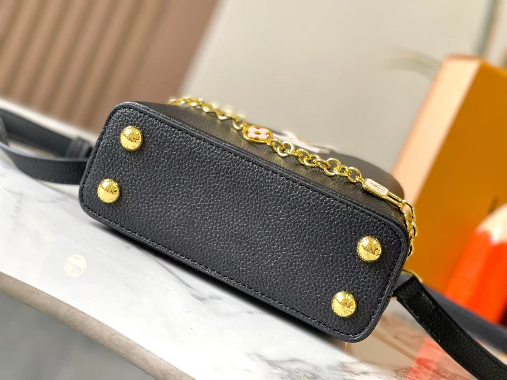 LV Capucinesチェーンハンドバッグ【 50％割引+送料無料】