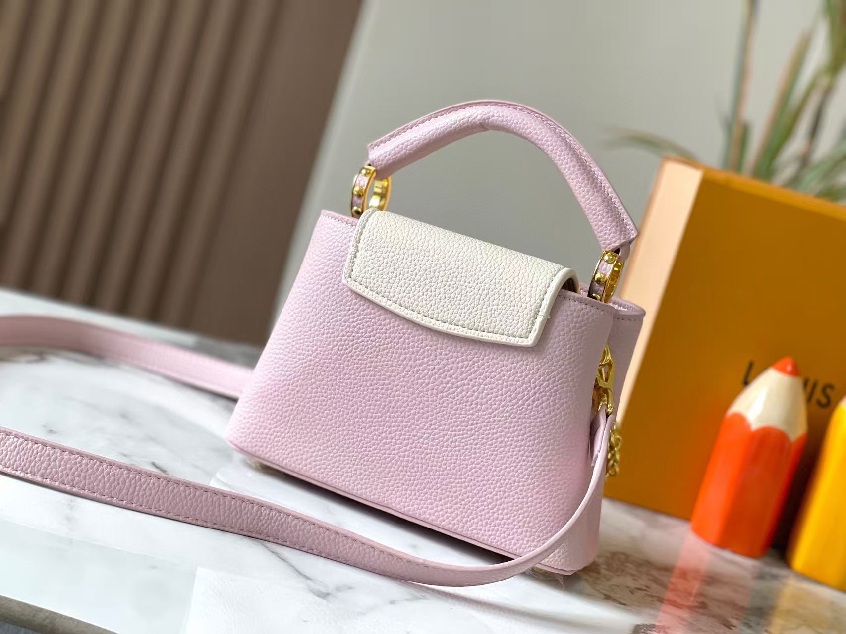 LV Capucinesチェーンハンドバッグ【 50％割引+送料無料】