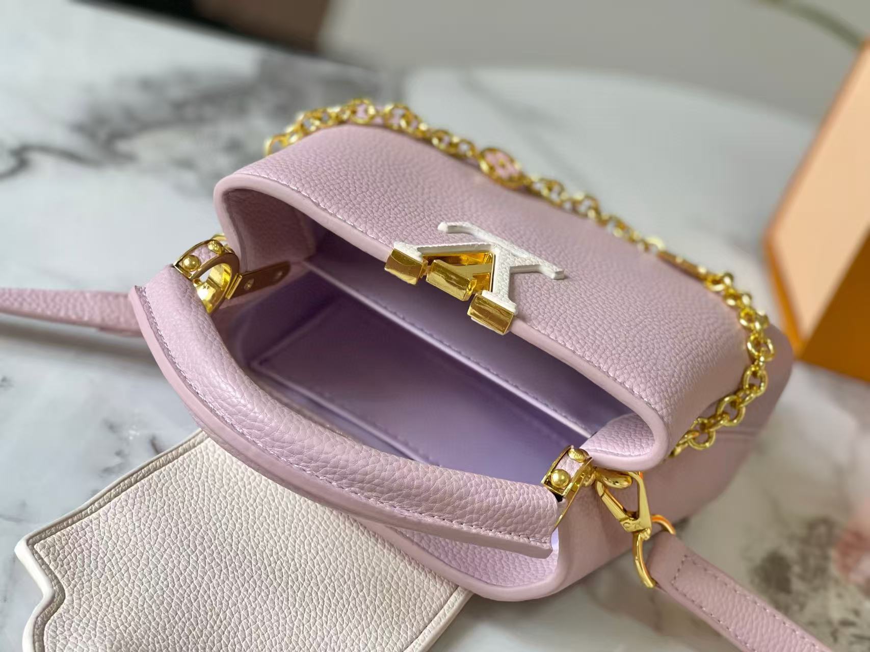 LV Capucinesチェーンハンドバッグ【 50％割引+送料無料】