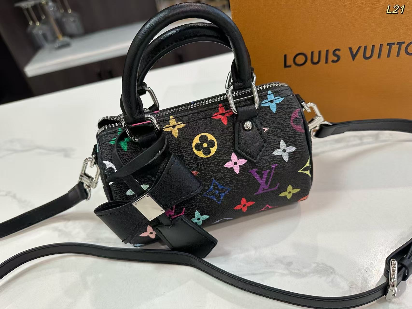 LVカラーハンドバッグ【 50％割引+送料無料】