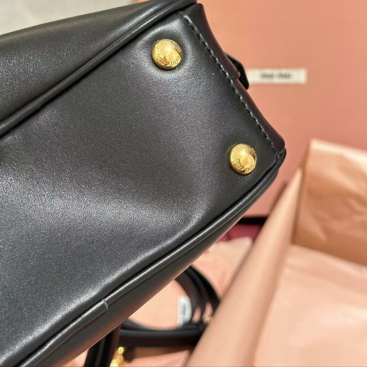 M1UM1U 高品質牛革ハンドバッグ【 50％割引+送料無料】