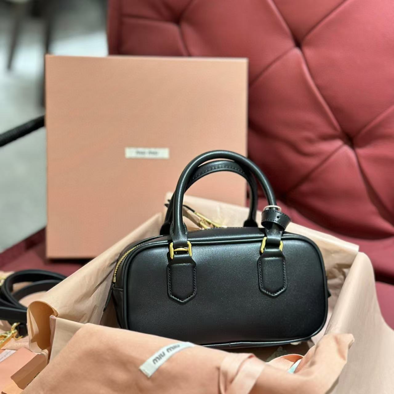 M1UM1U 高品質牛革ハンドバッグ【 50％割引+送料無料】