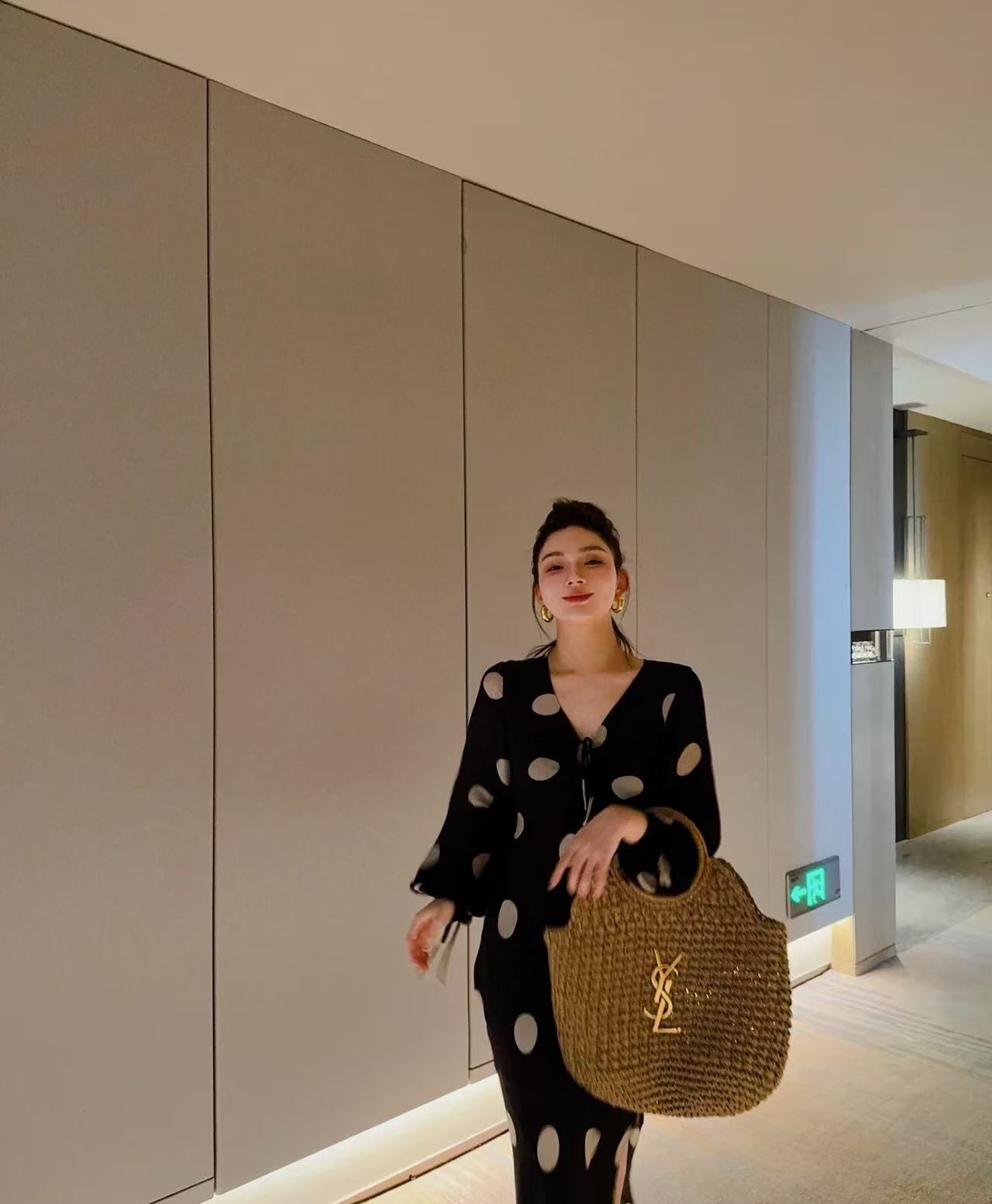 YSL ストロービーチバッグ【 50％割引+送料無料】