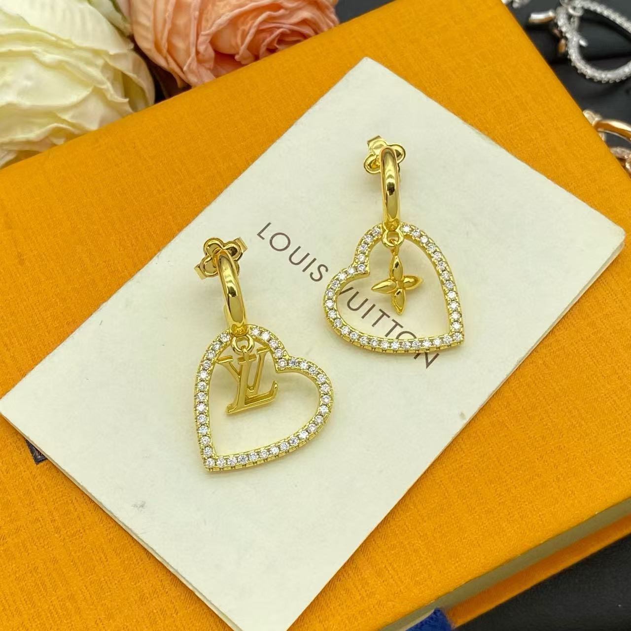 LV ハート型ダイヤモンドイヤリング【 50％割引+送料無料】