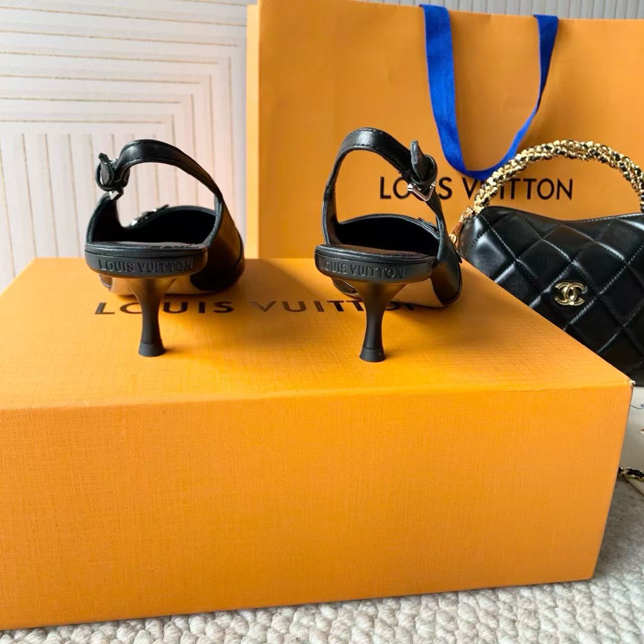 LV 高品質ポインテッドハイヒール【50％割引+送料無料】