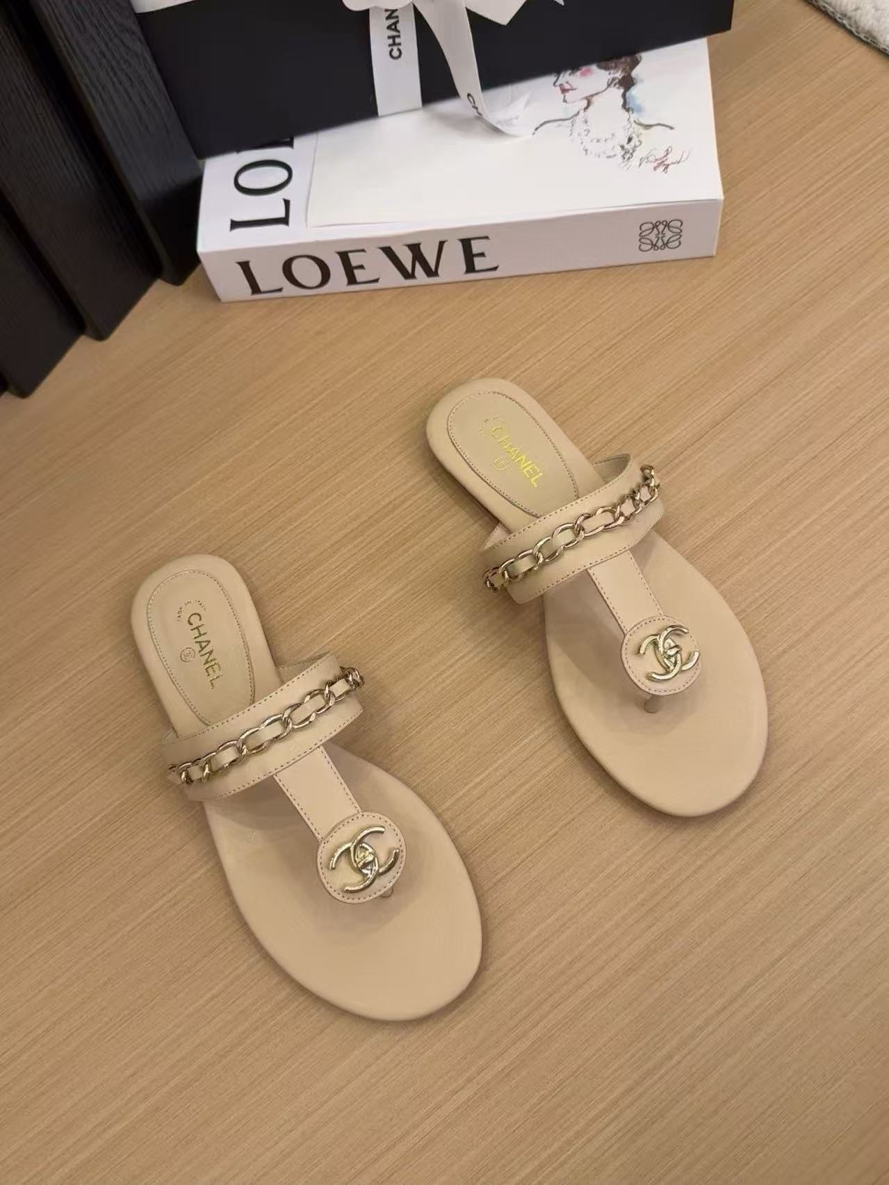 CHANE1 高品質チェーンシープスキンスリッパ【50％割引+送料無料】