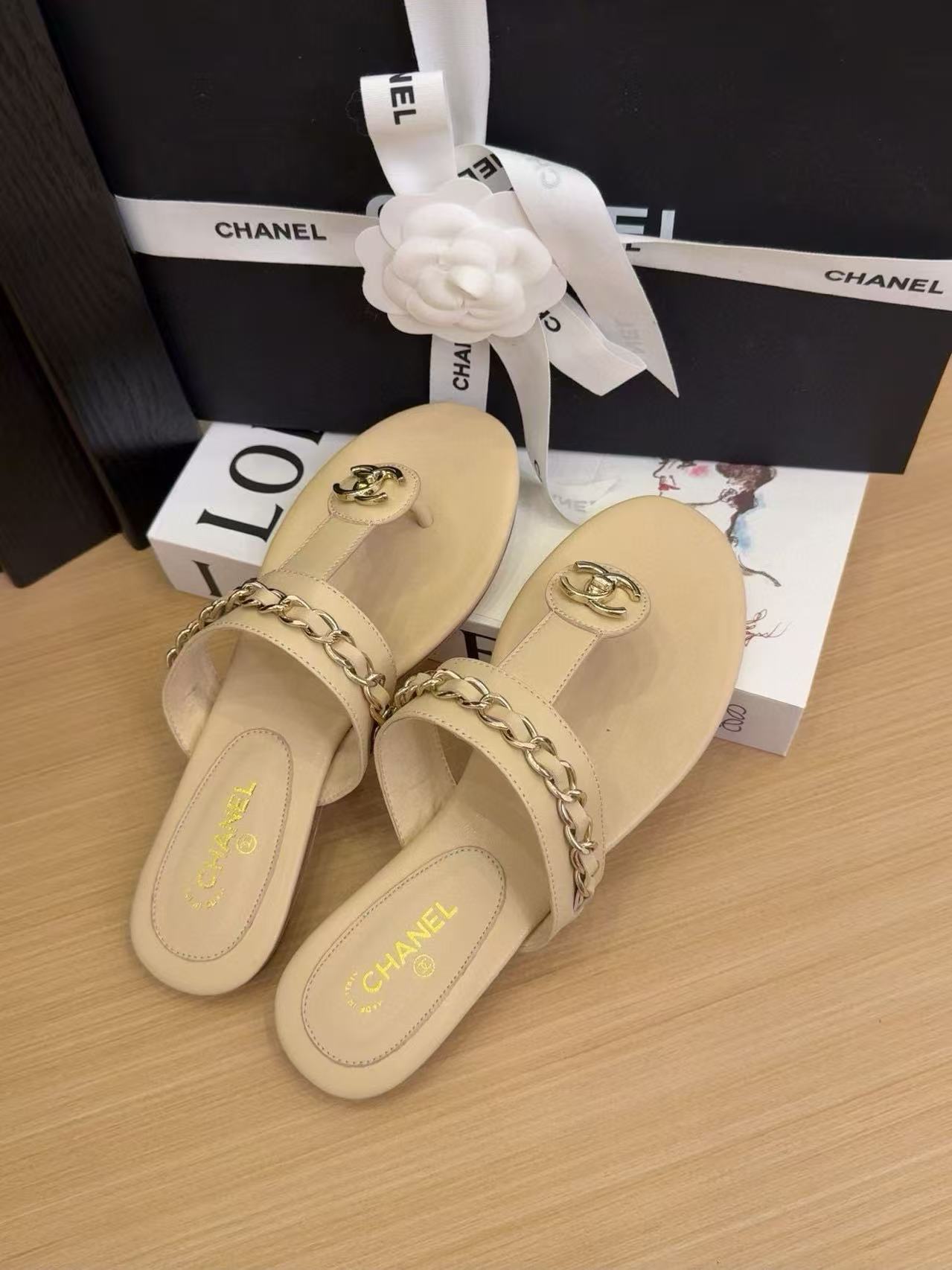 CHANE1 高品質チェーンシープスキンスリッパ【50％割引+送料無料】