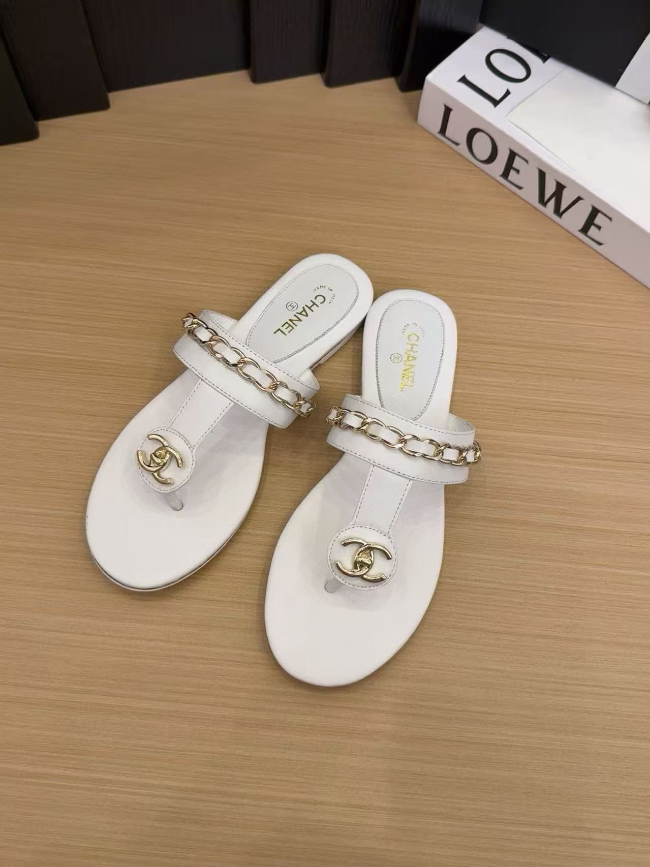 CHANE1 高品質チェーンシープスキンスリッパ【50％割引+送料無料】