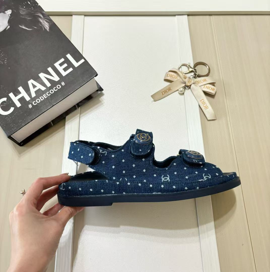 CHANE1 ドット柄デニムベルクロサンダル【50％割引+送料無料】