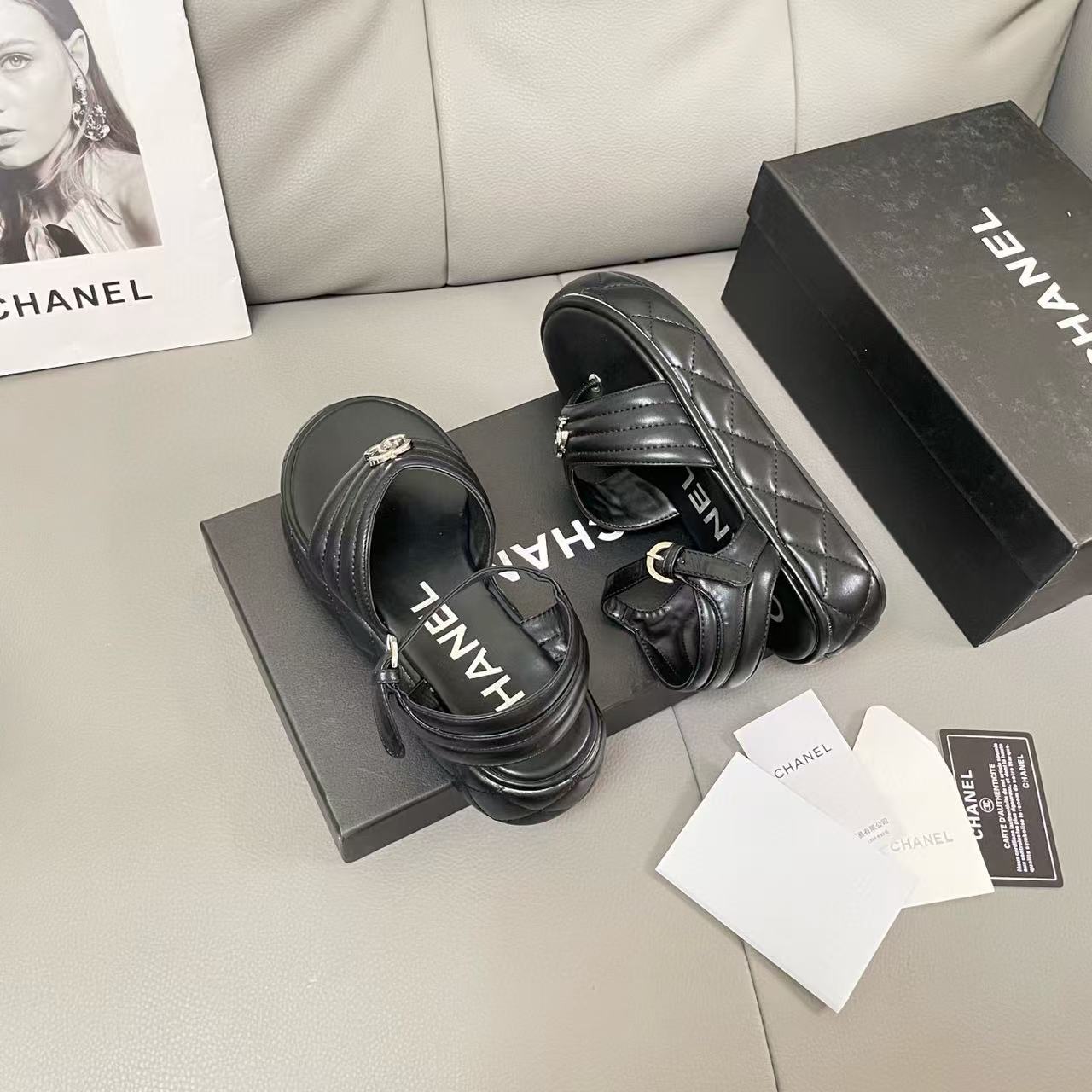 CHANE 1 ダブルC 厚底サンダル【50％割引+送料無料】