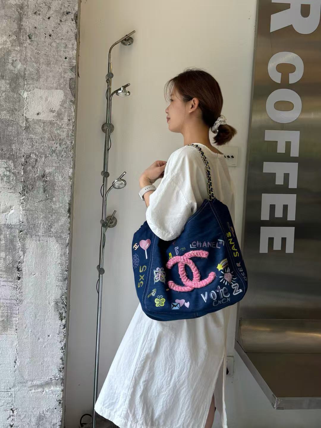 CHANE1 プリントダブルCデニムショッピングバッグ【 50％割引+送料無料】