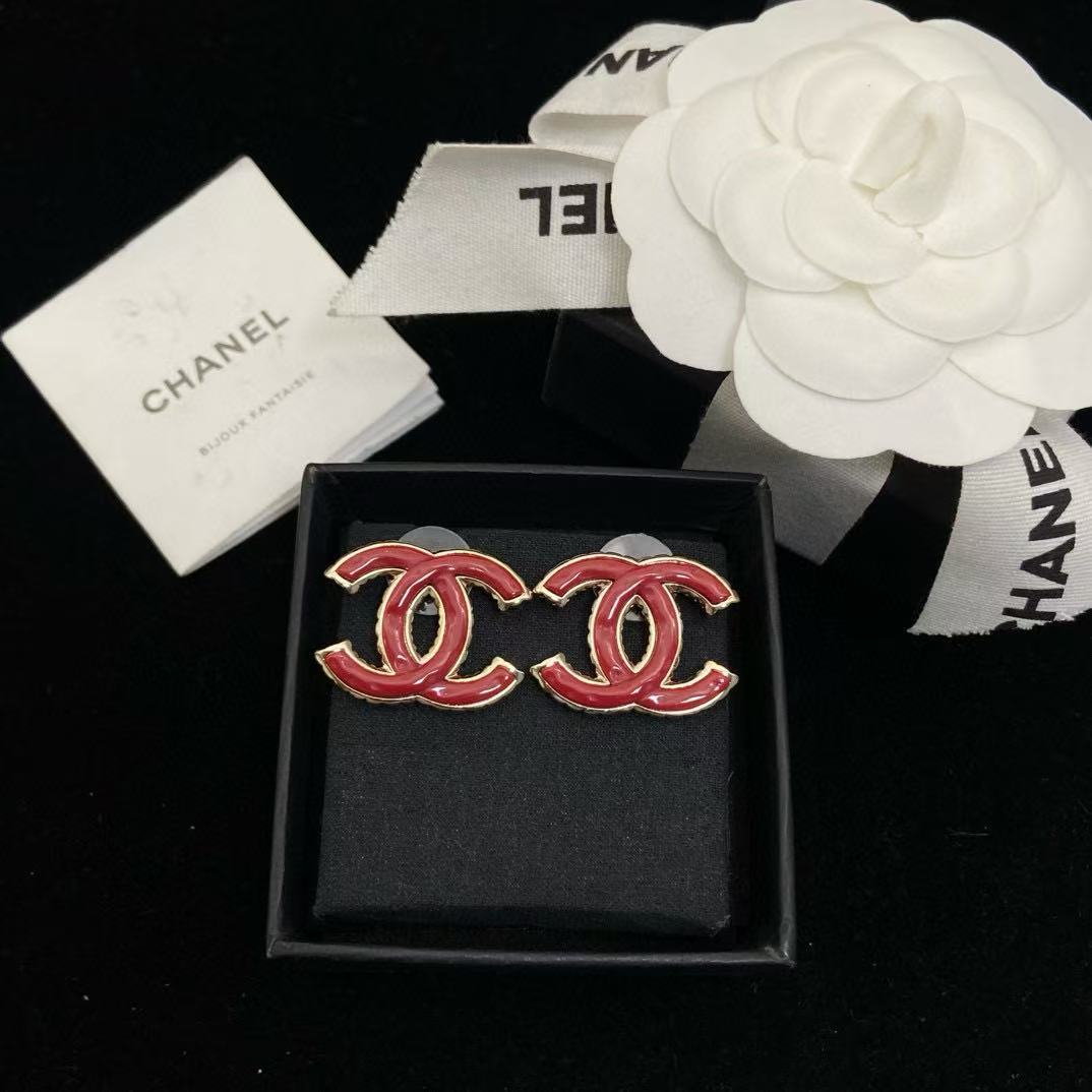 CHANE1 ダブル C レッド スタッド ピアス【 50％割引+送料無料】