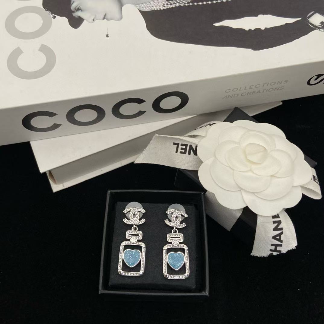 CHANE1 ダブルC ブルー香水瓶イヤリング【 50％割引+送料無料】