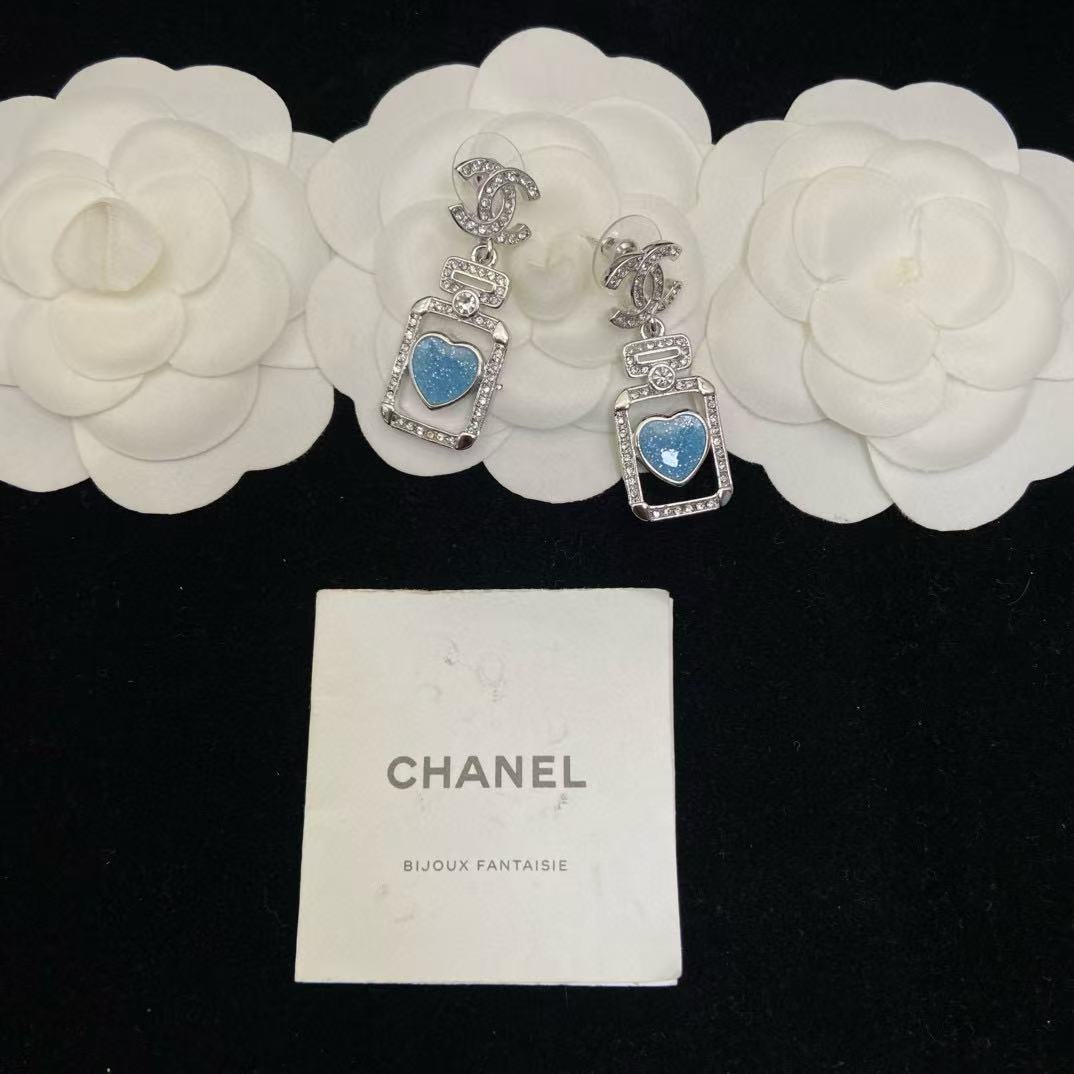 CHANE1 ダブルC ブルー香水瓶イヤリング【 50％割引+送料無料】