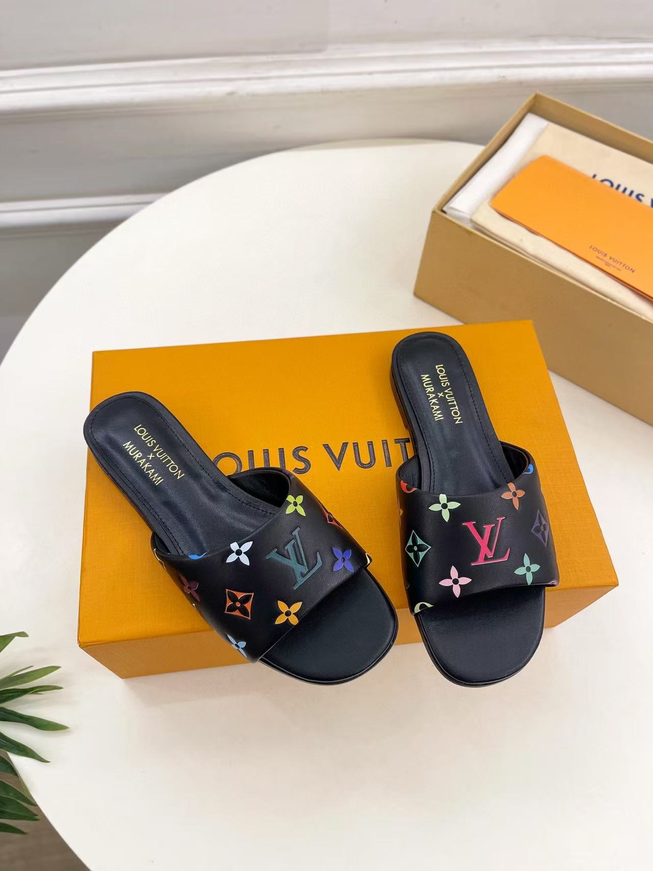 LVの高品質プリントスリッパ【50％割引+送料無料】