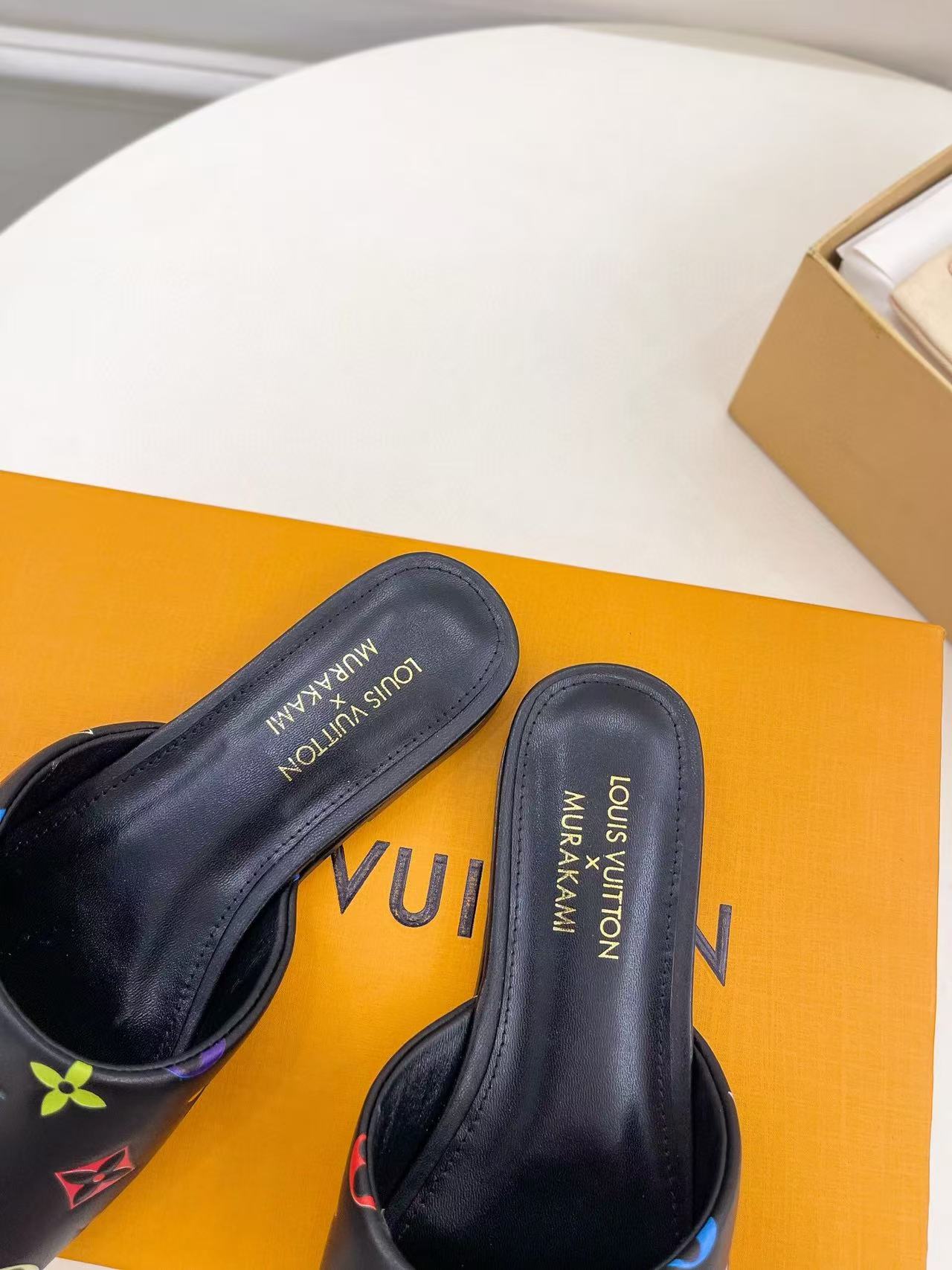 LVの高品質プリントスリッパ【50％割引+送料無料】