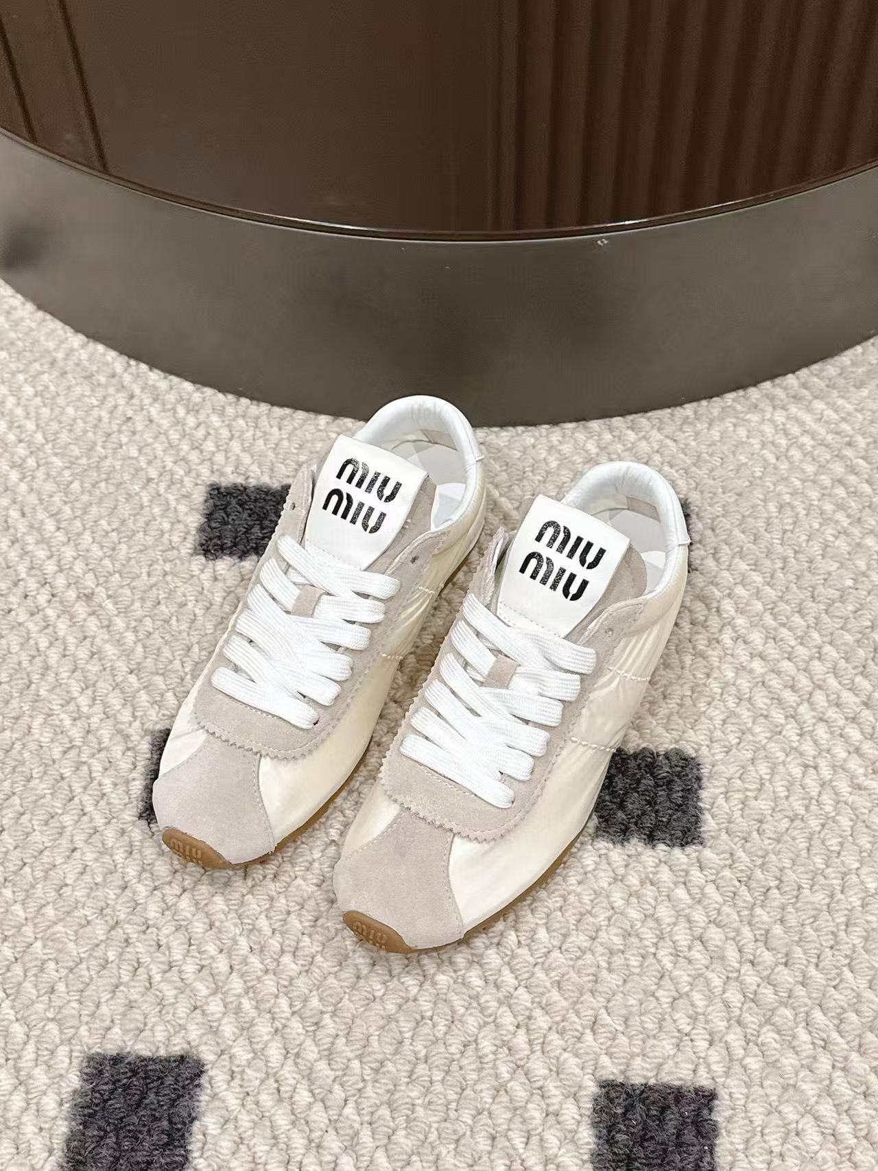 M1UM1U 高品質シンプルスポーツシューズ【50％割引+送料無料】