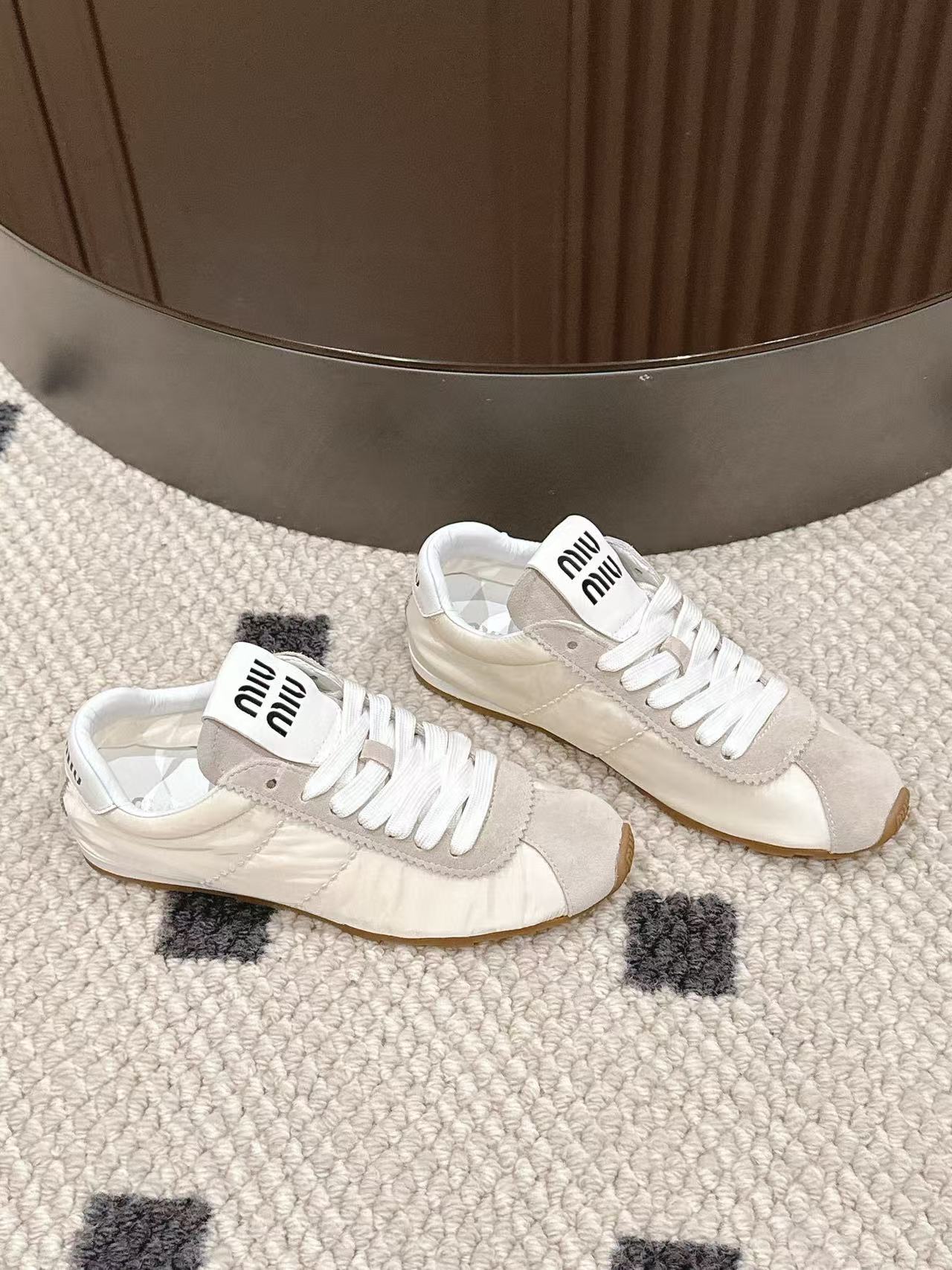 M1UM1U 高品質シンプルスポーツシューズ【50％割引+送料無料】