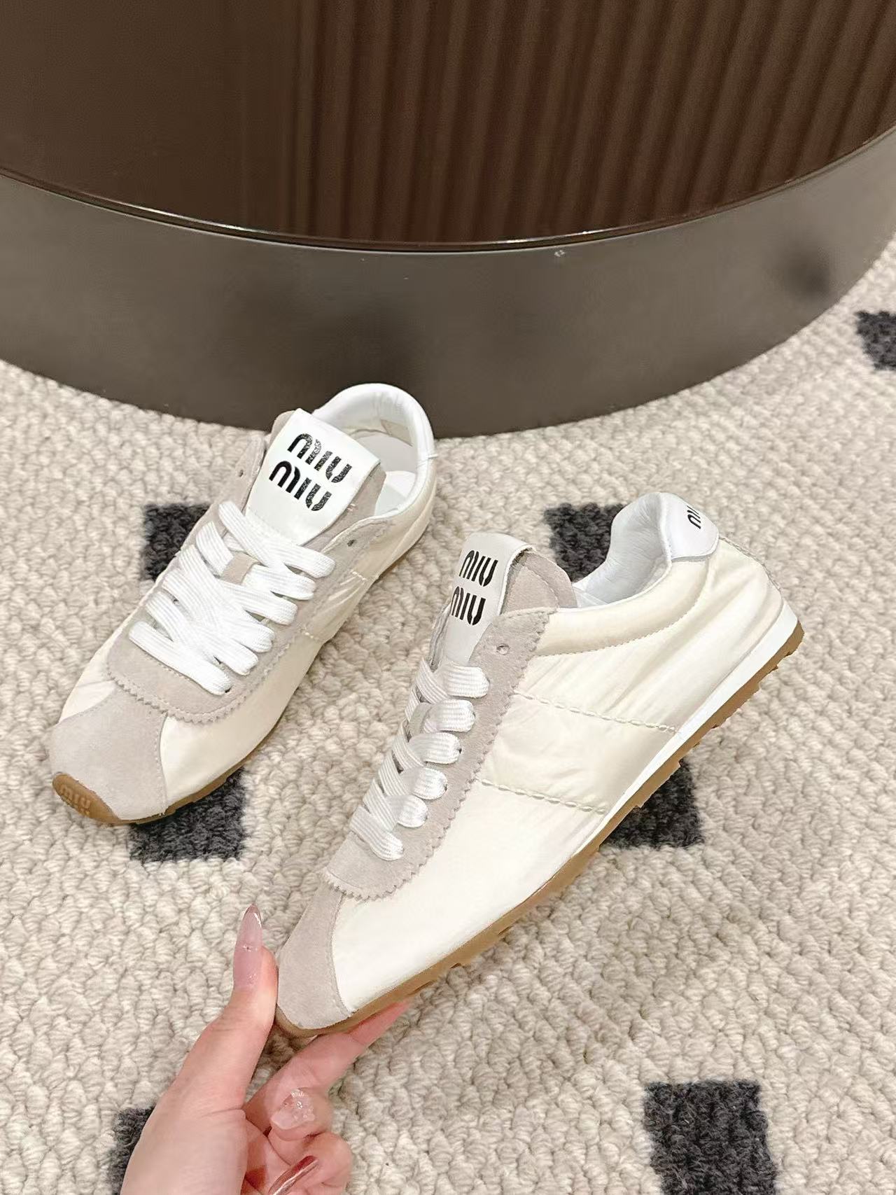 M1UM1U 高品質シンプルスポーツシューズ【50％割引+送料無料】