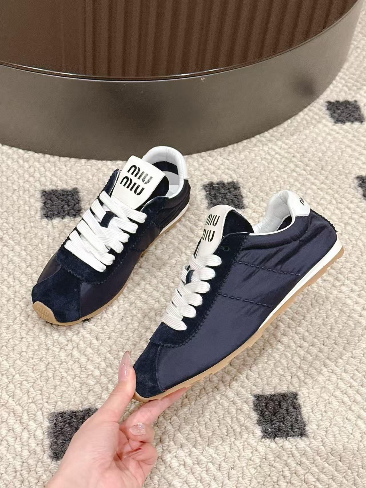 M1UM1U 高品質シンプルスポーツシューズ【50％割引+送料無料】