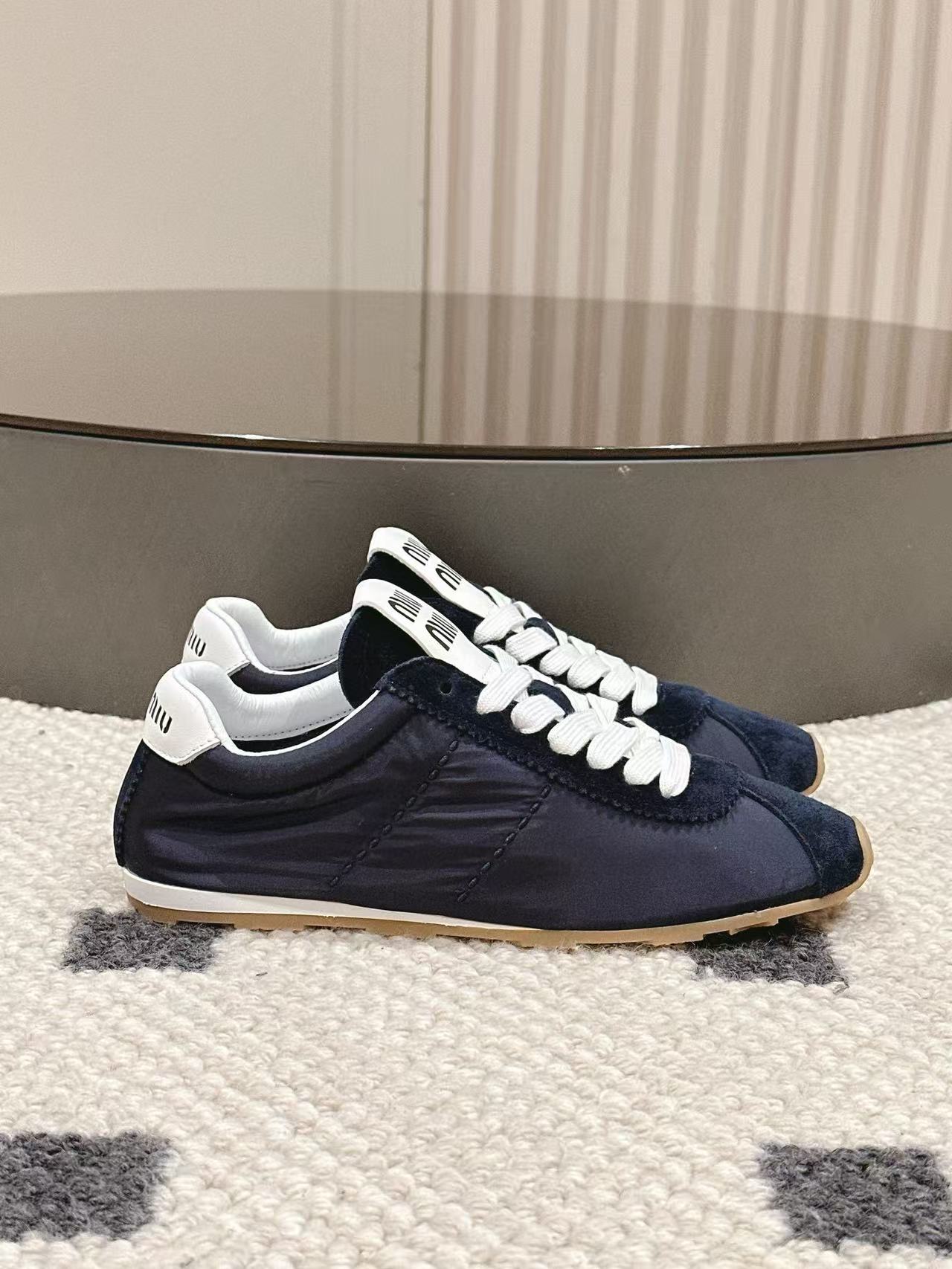 M1UM1U 高品質シンプルスポーツシューズ【50％割引+送料無料】