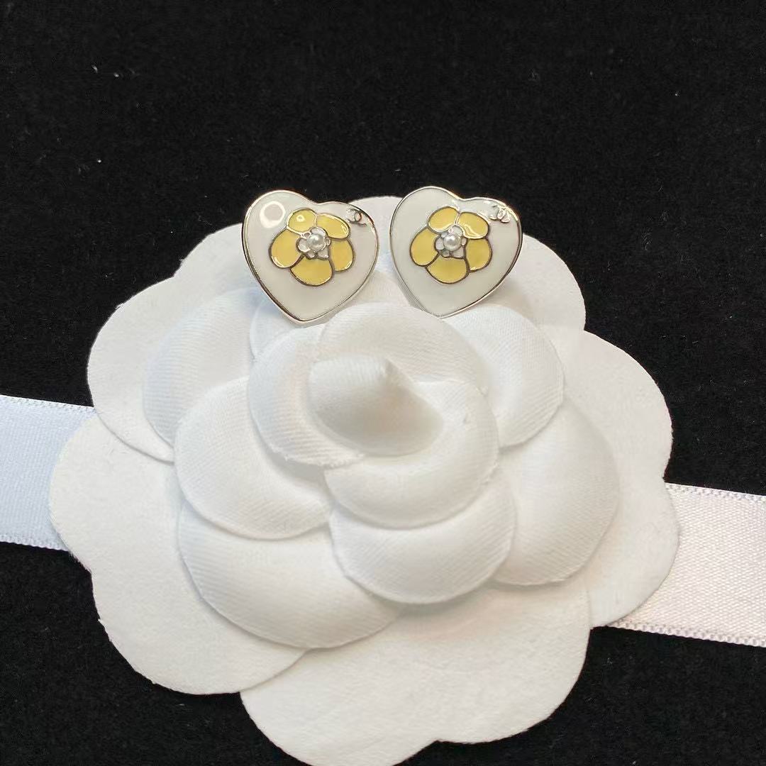 CHANE1 ピーチハート カメリア オイルドロップ イヤリング【 50％割引+送料無料】