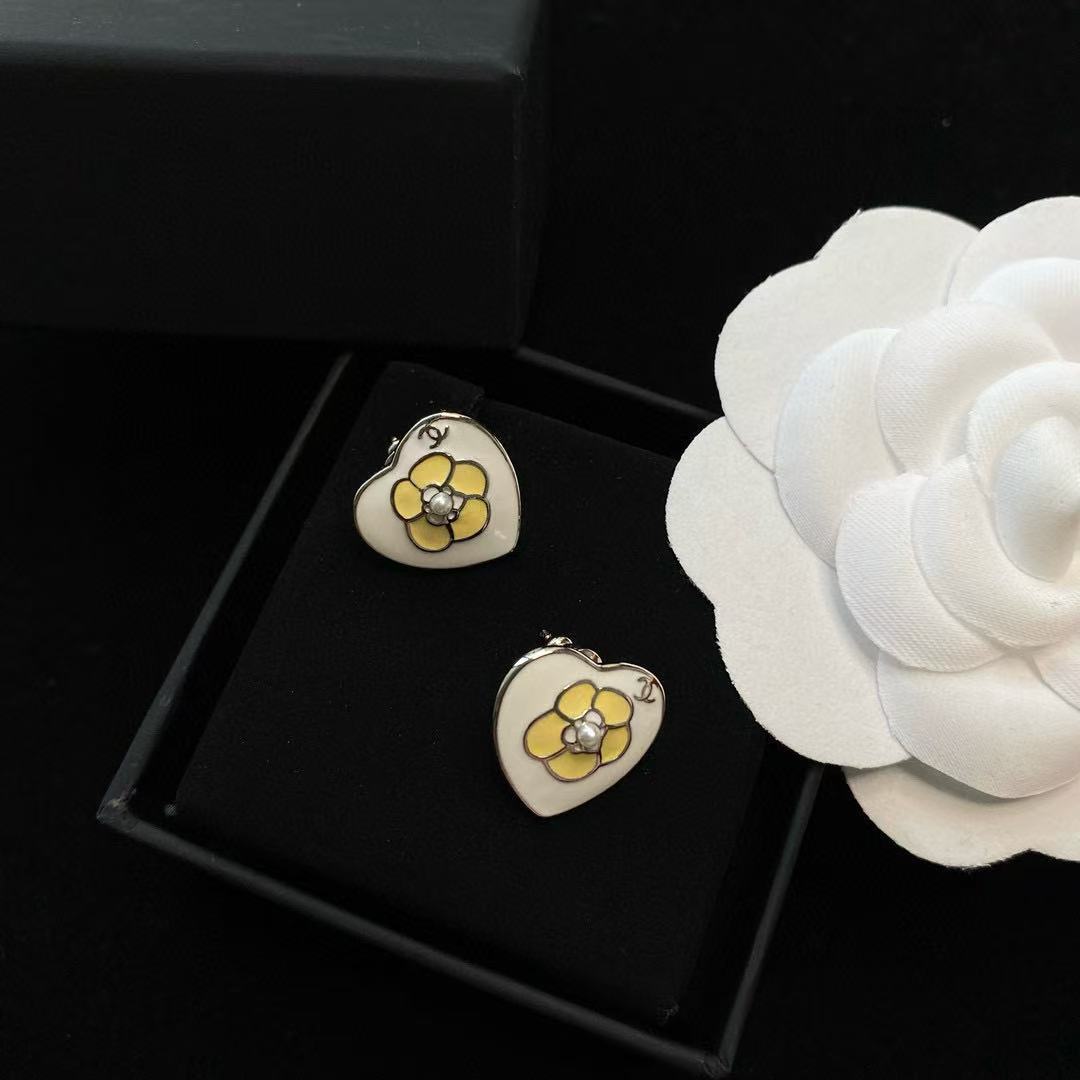 CHANE1 ピーチハート カメリア オイルドロップ イヤリング【 50％割引+送料無料】