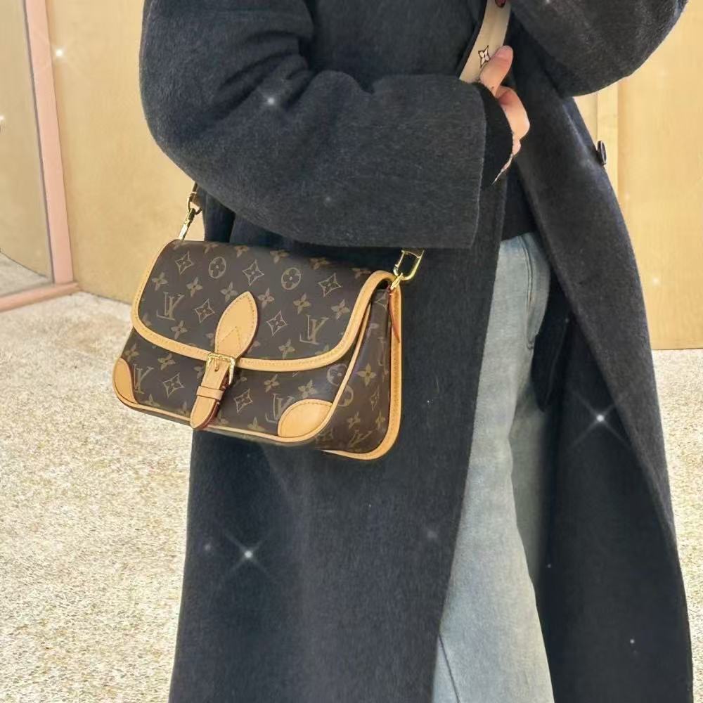 LV オールドフラワー エナメル ショルダー クロスボディバッグ【 50％割引+送料無料】