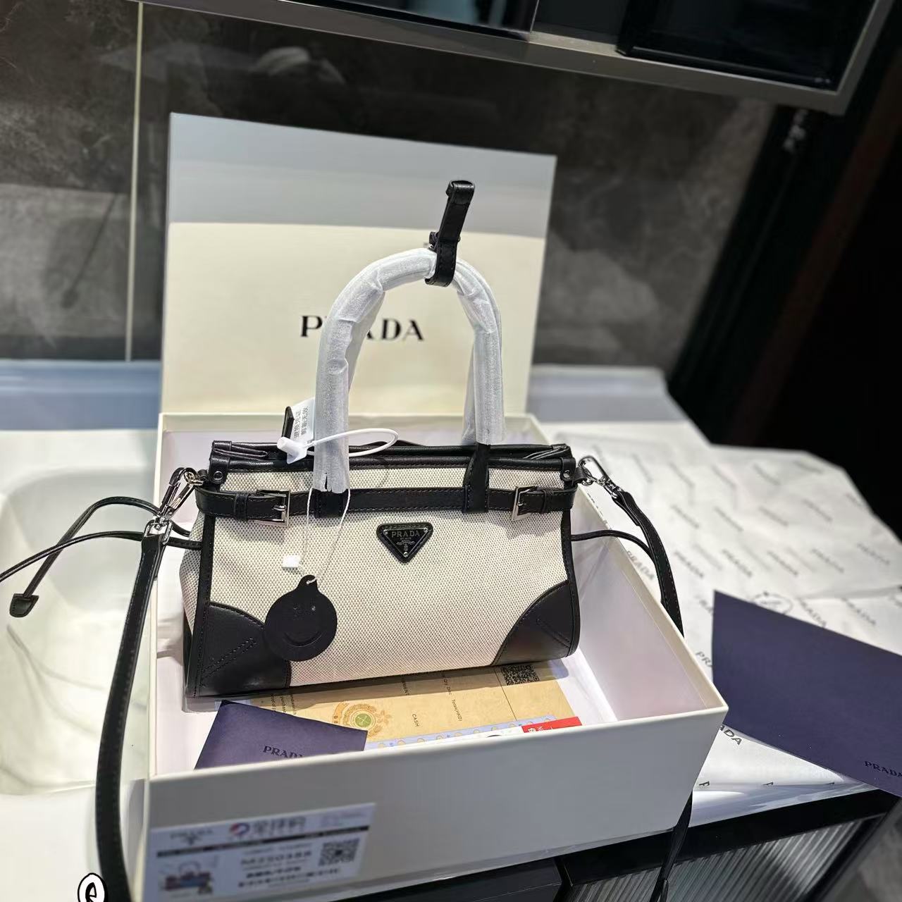 LV ブラック＆ホワイト カラーブロック ハンドバッグ【 50％割引+送料無料】