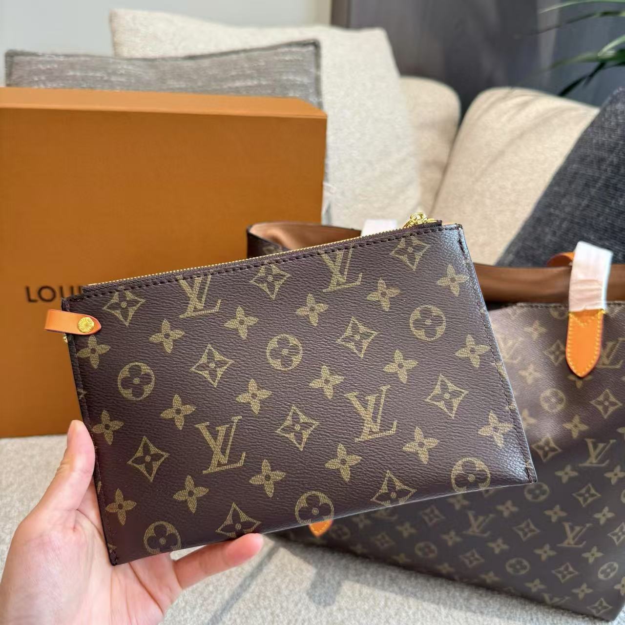 LVオールドフラワーロックショッピングバッグ【 50％割引+送料無料】