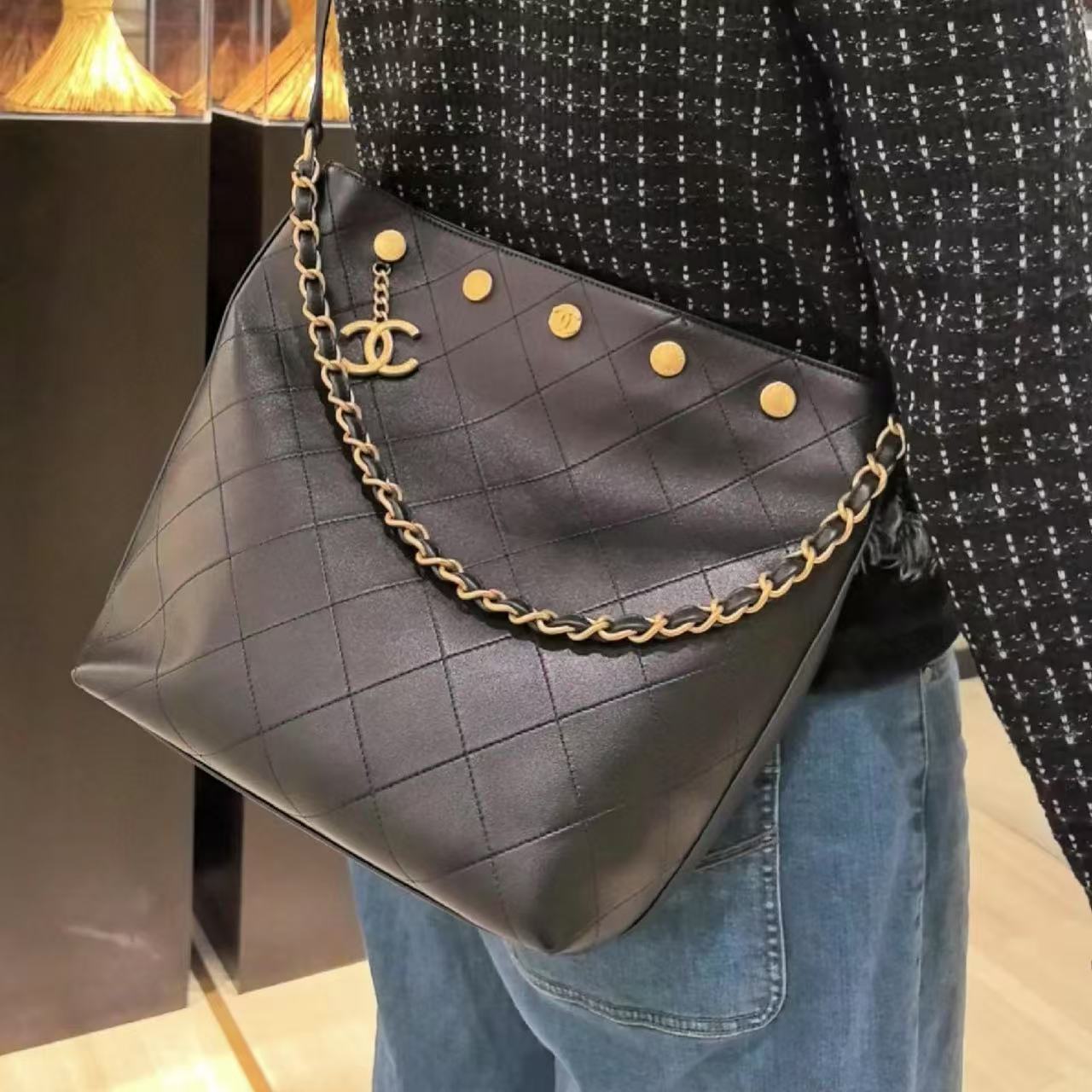 CHANE1 ゴールドコイン ヒッピー バケットバッグ【 50％割引+送料無料】