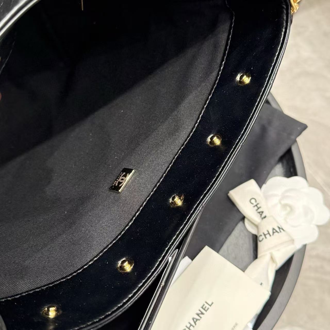 CHANE1 ゴールドコイン ヒッピー バケットバッグ【 50％割引+送料無料】