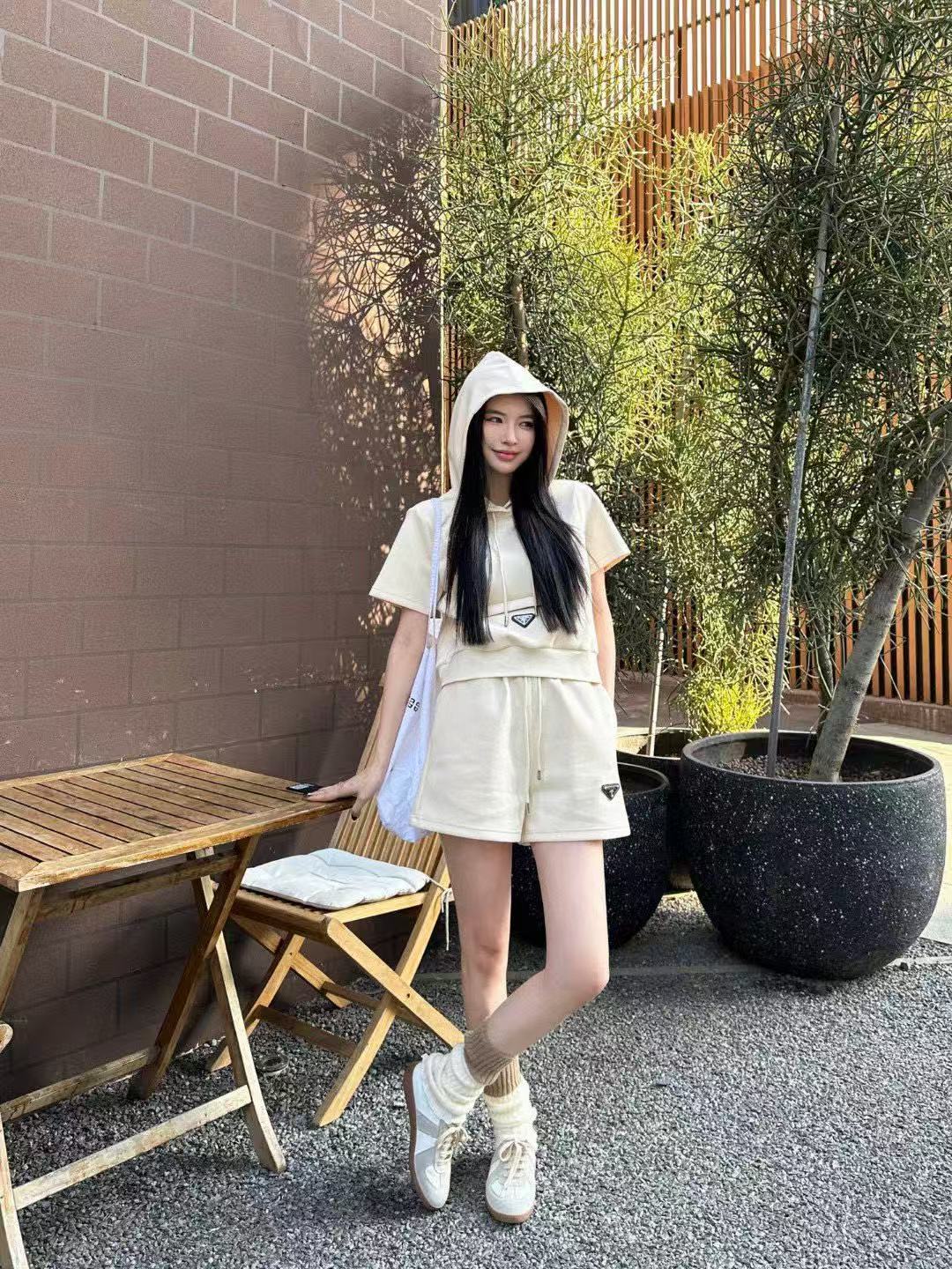 PR4DA 三角ロゴフード付きカジュアル2点セット【 50％割引+送料無料】