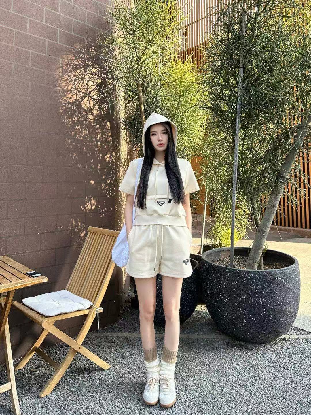 PR4DA 三角ロゴフード付きカジュアル2点セット【 50％割引+送料無料】