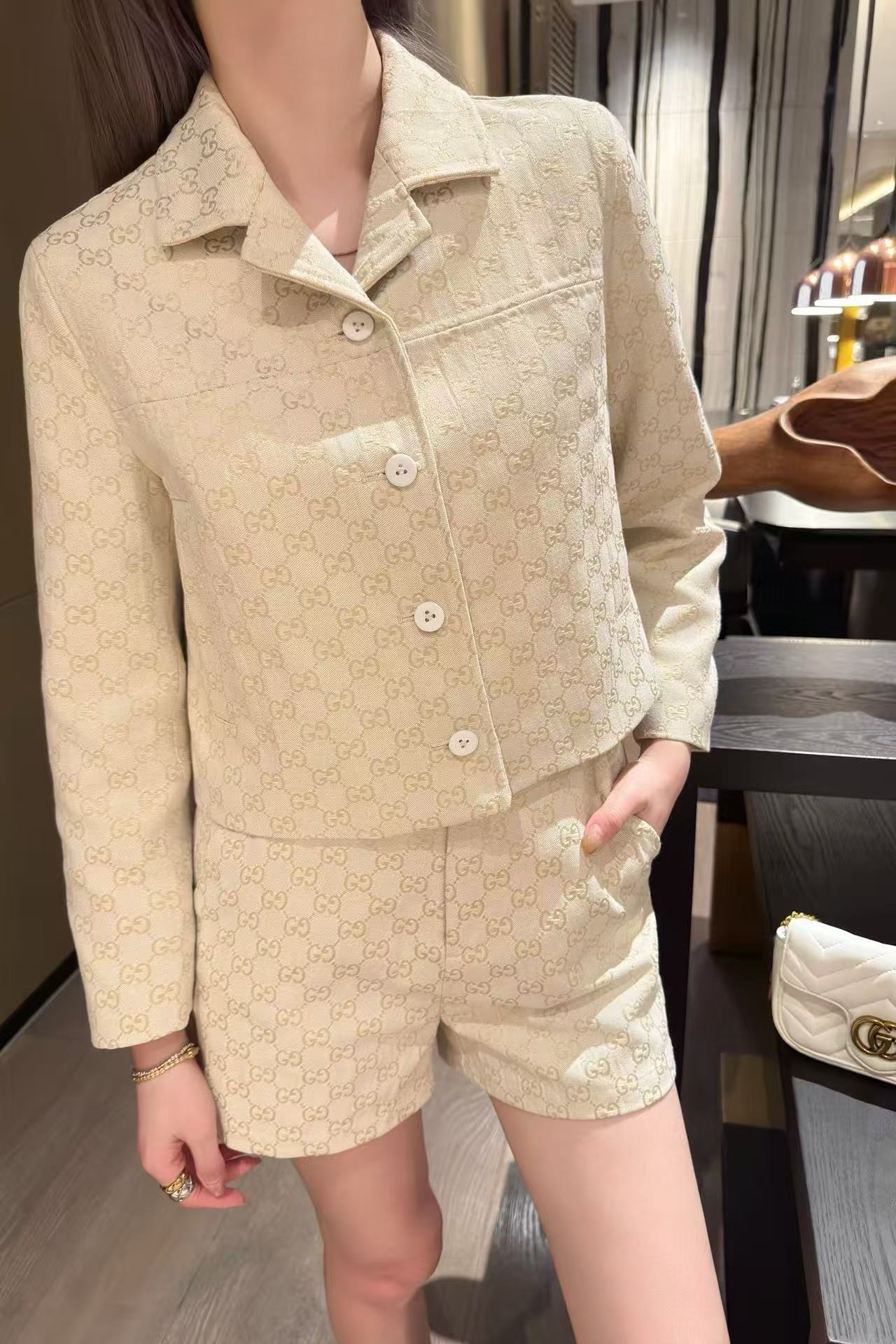 GUCC1 ジャカードデニムジャケット + ショーツ ツーピースセット【 50％割引+送料無料】