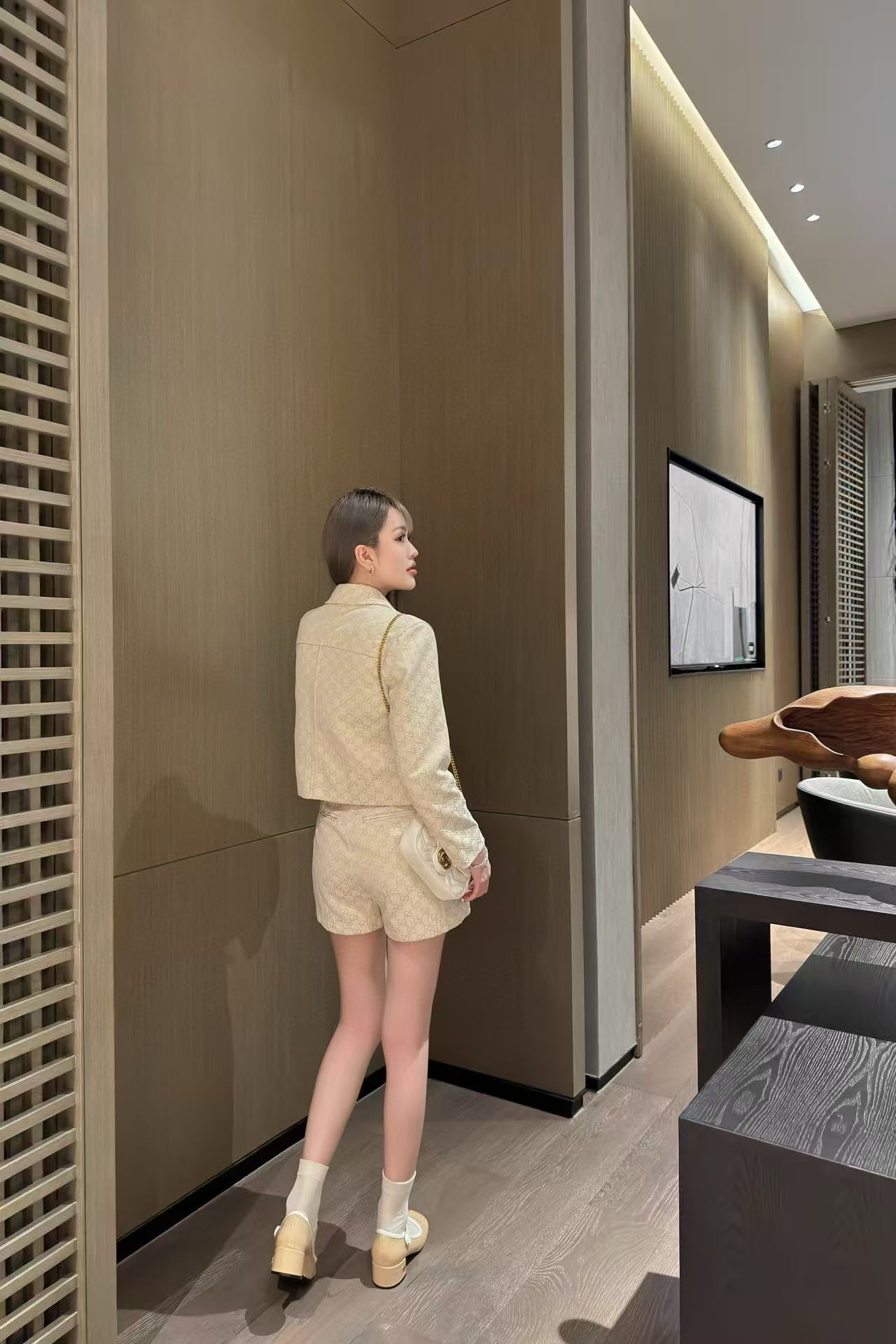 GUCC1 ジャカードデニムジャケット + ショーツ ツーピースセット【 50％割引+送料無料】