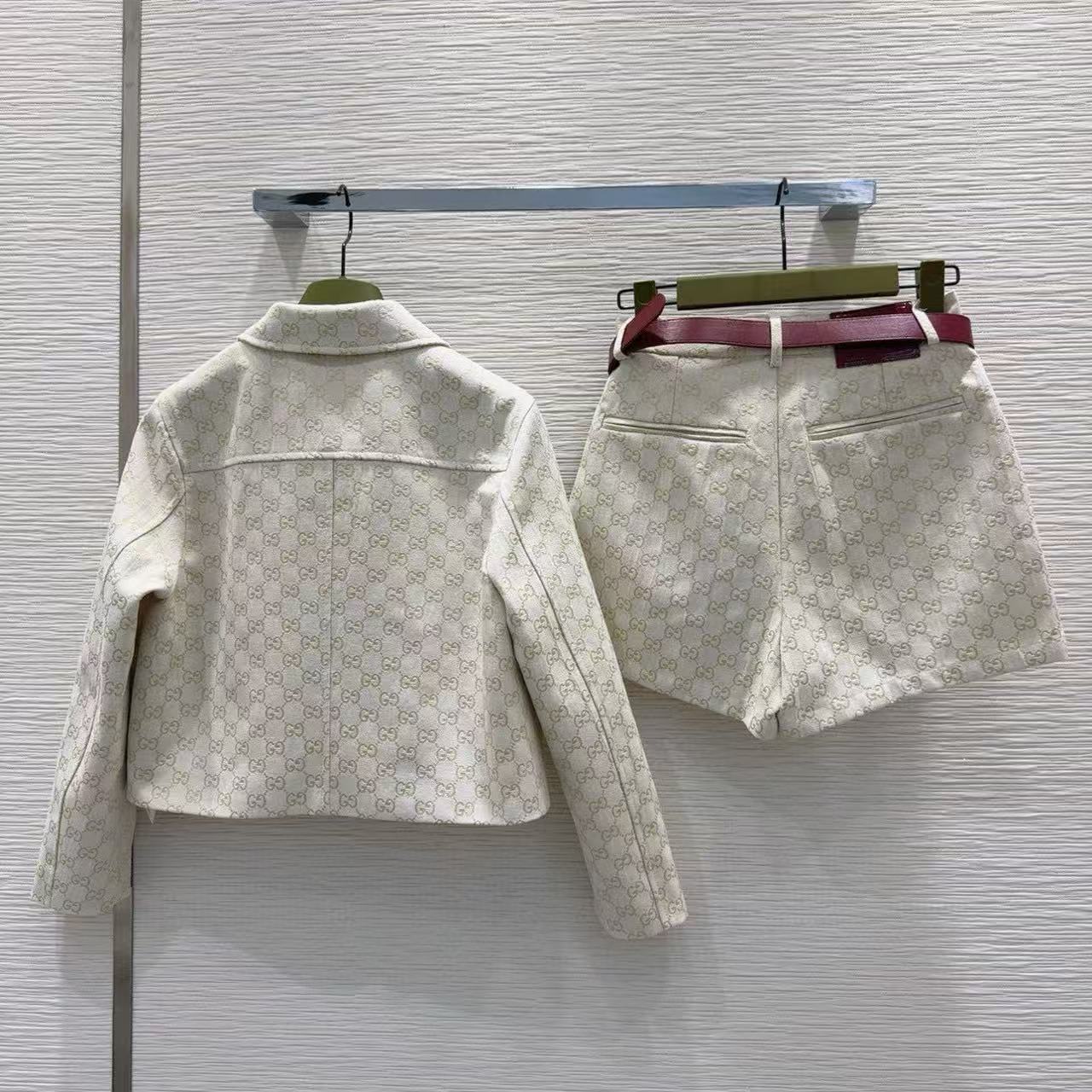 GUCC1 ジャカードデニムジャケット + ショーツ ツーピースセット【 50％割引+送料無料】