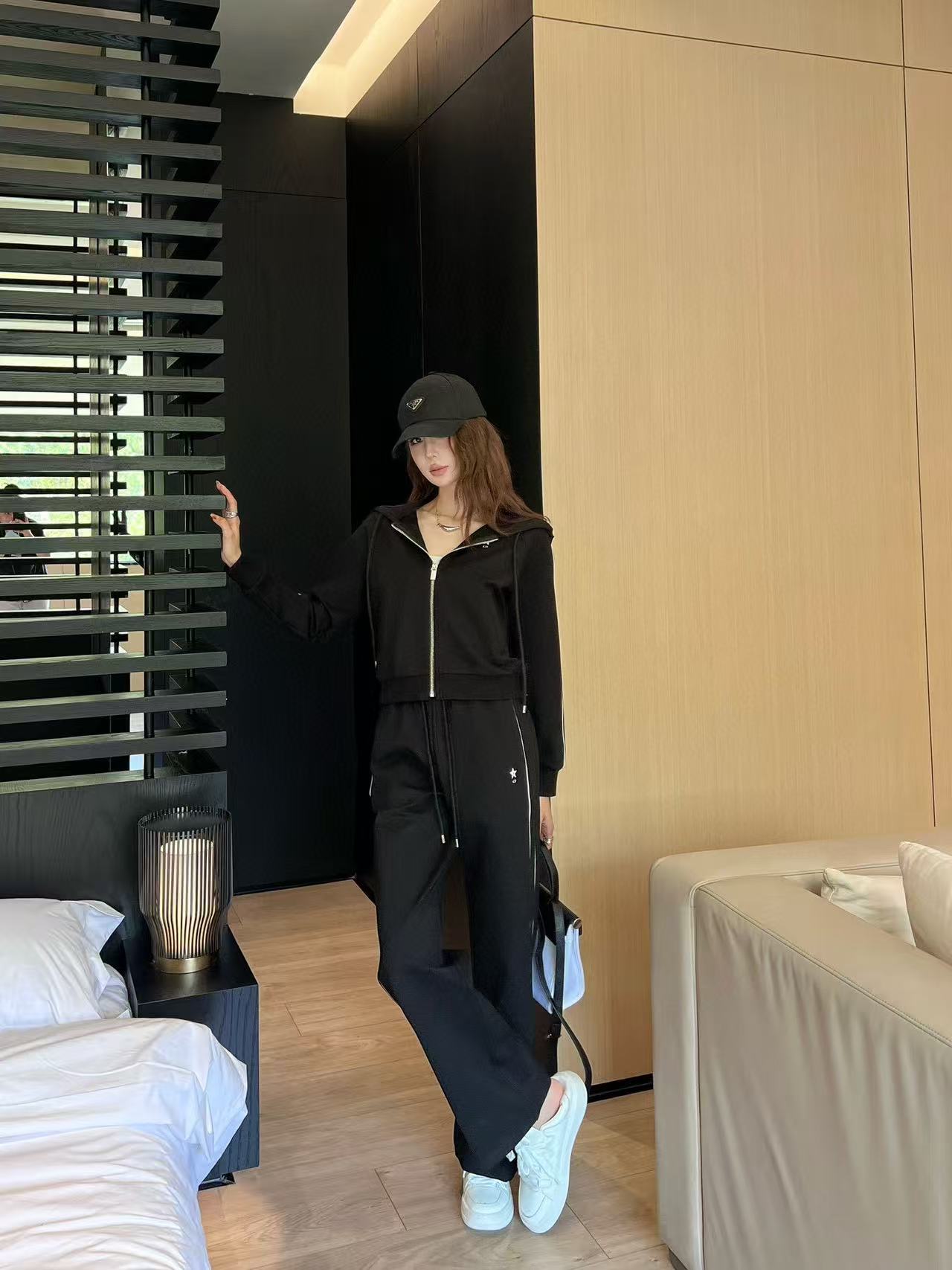 DI0R シンプルフード付きカジュアルスーツ【 50％割引+送料無料】