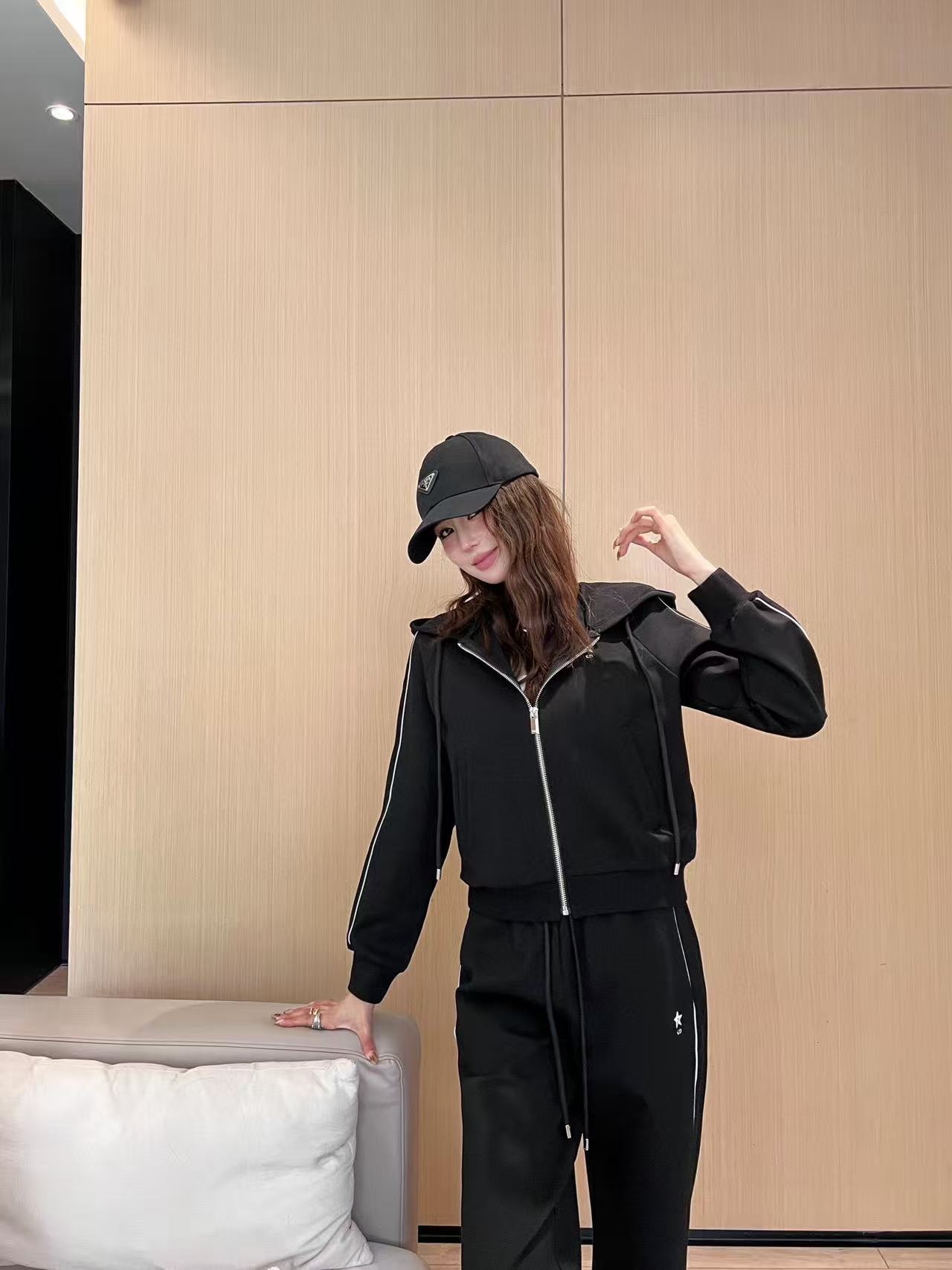 DI0R シンプルフード付きカジュアルスーツ【 50％割引+送料無料】