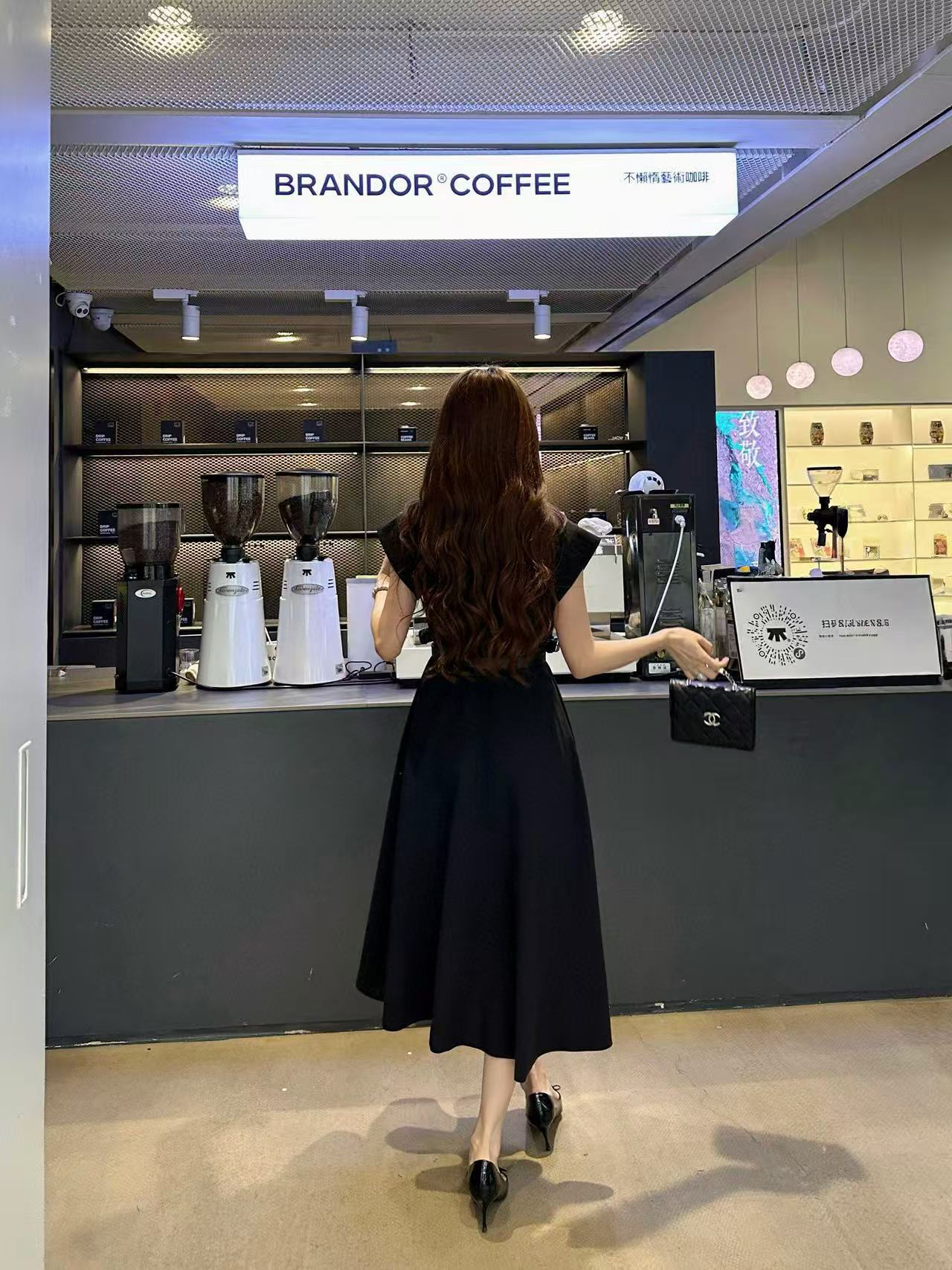 DI0R フライングスリーブベルト付きワンピース【 50％割引+送料無料】