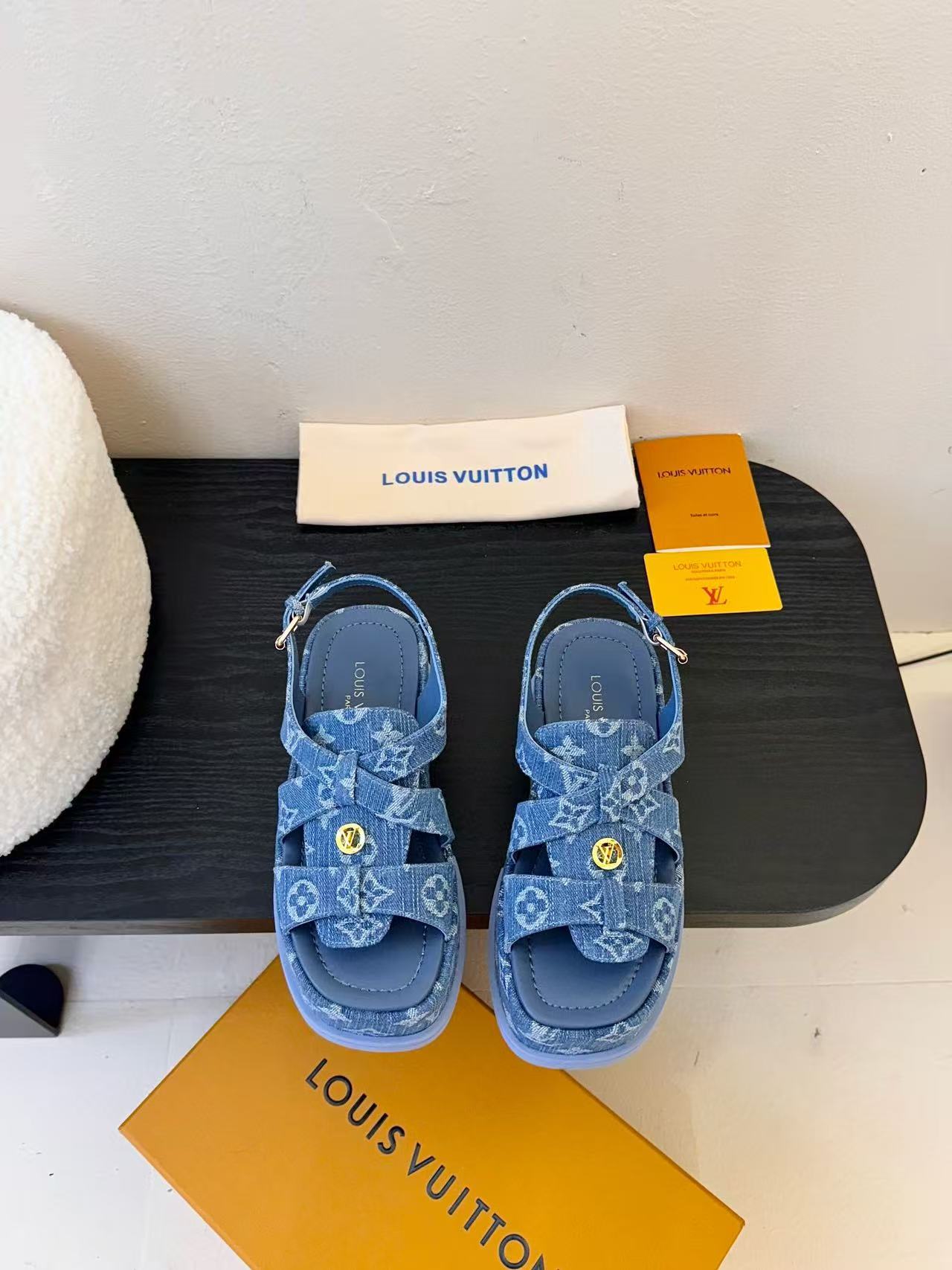 LVの高品質ジャカード厚底サンダル【50％割引+送料無料】